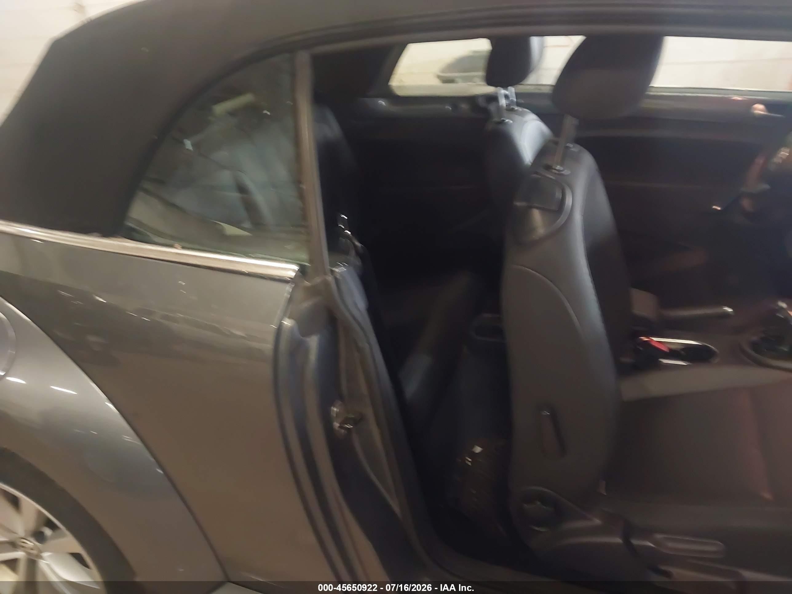 2013 Volkswagen Beetle 2.0l Tdi Gray vin: 3VW5L7AT6DM815625