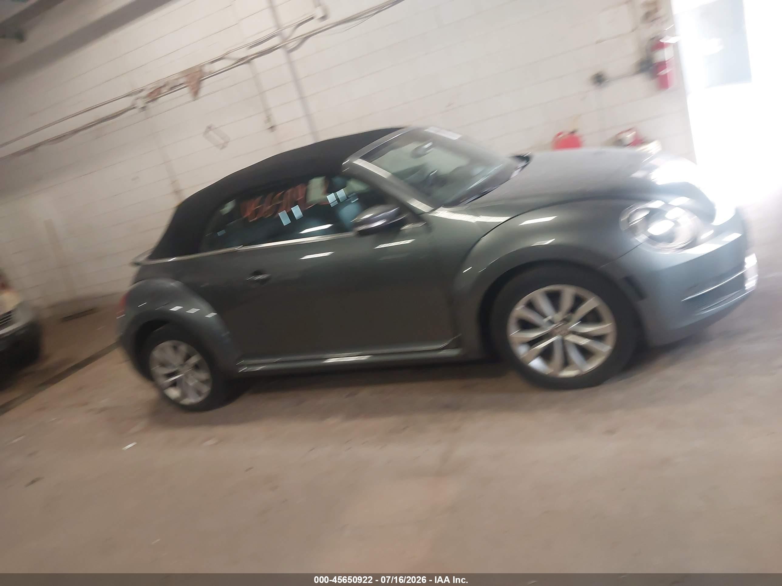 2013 Volkswagen Beetle 2.0l Tdi Gray vin: 3VW5L7AT6DM815625