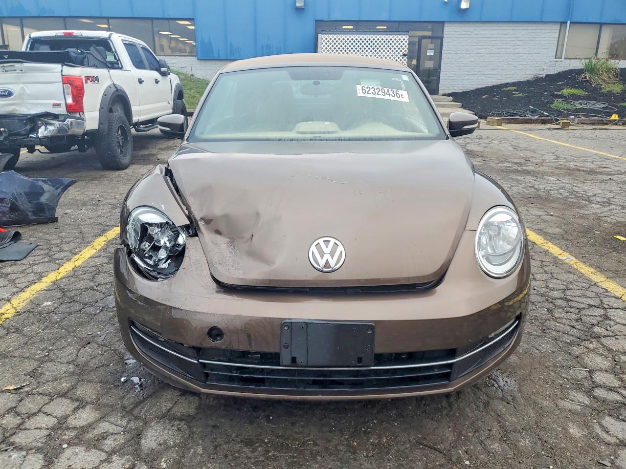 2013 Volkswagen Beetle Tan vin: 3VW5L7AT7DM831347