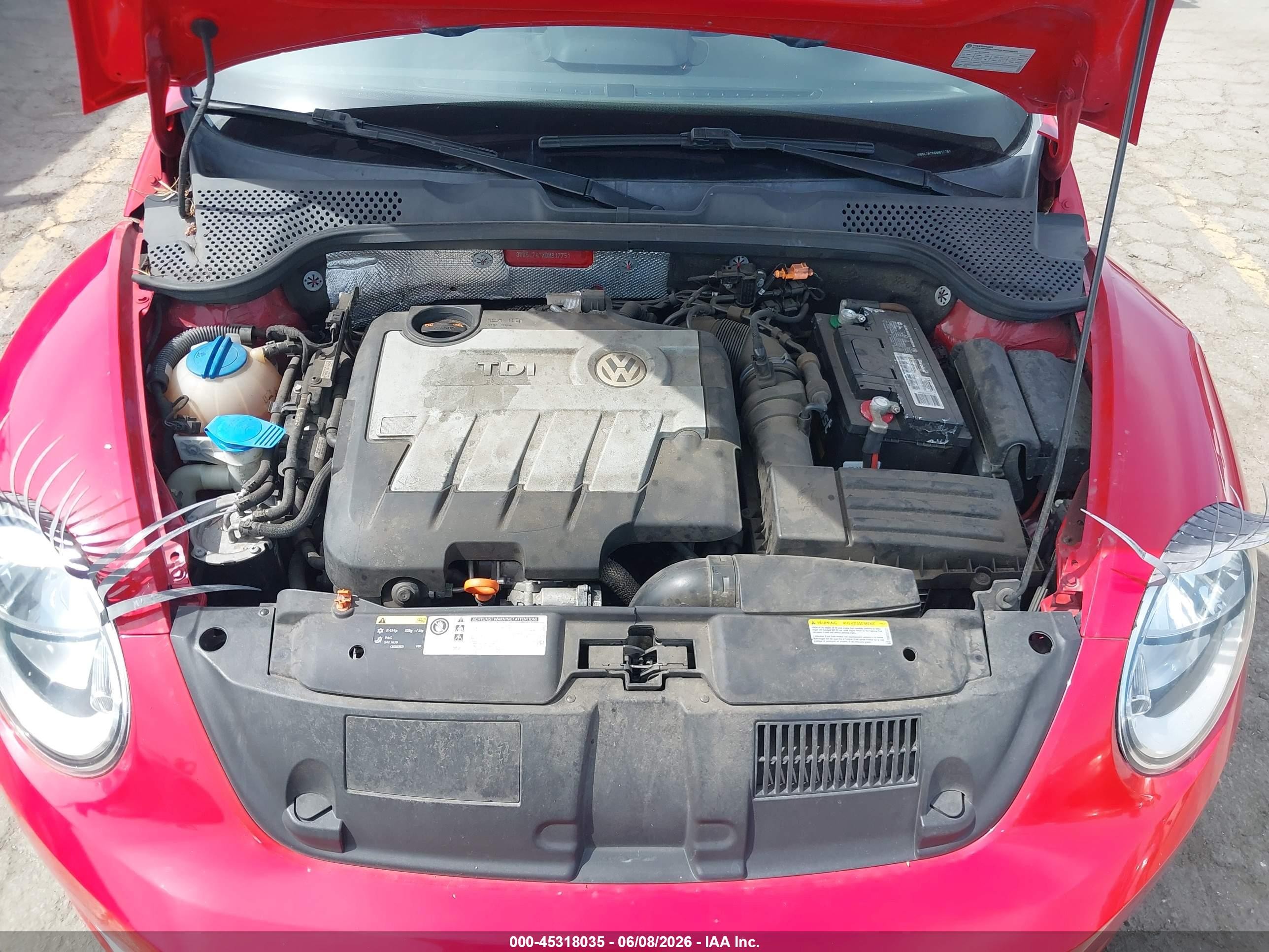 2013 Volkswagen Beetle 2.0l Tdi Red vin: 3VW5L7ATXDM817751