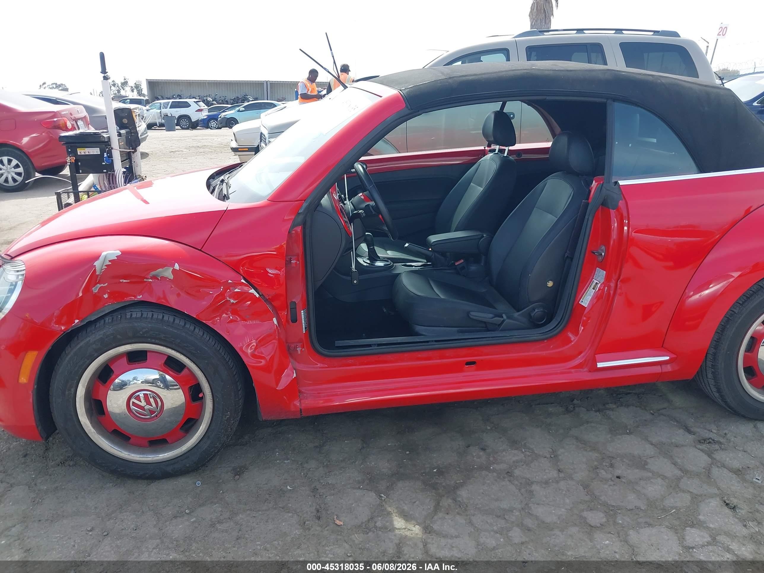 2013 Volkswagen Beetle 2.0l Tdi Red vin: 3VW5L7ATXDM817751