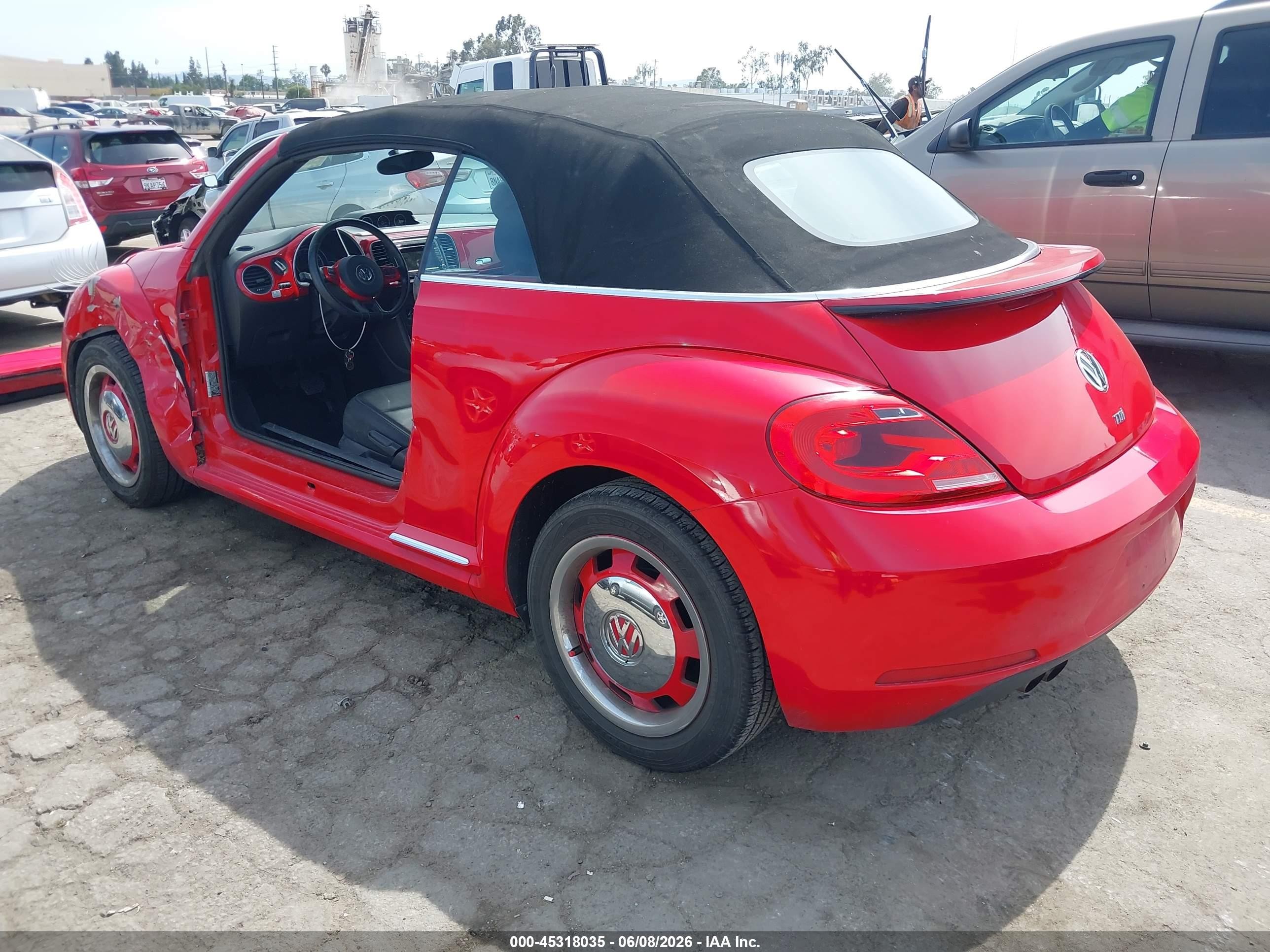 2013 Volkswagen Beetle 2.0l Tdi Red vin: 3VW5L7ATXDM817751