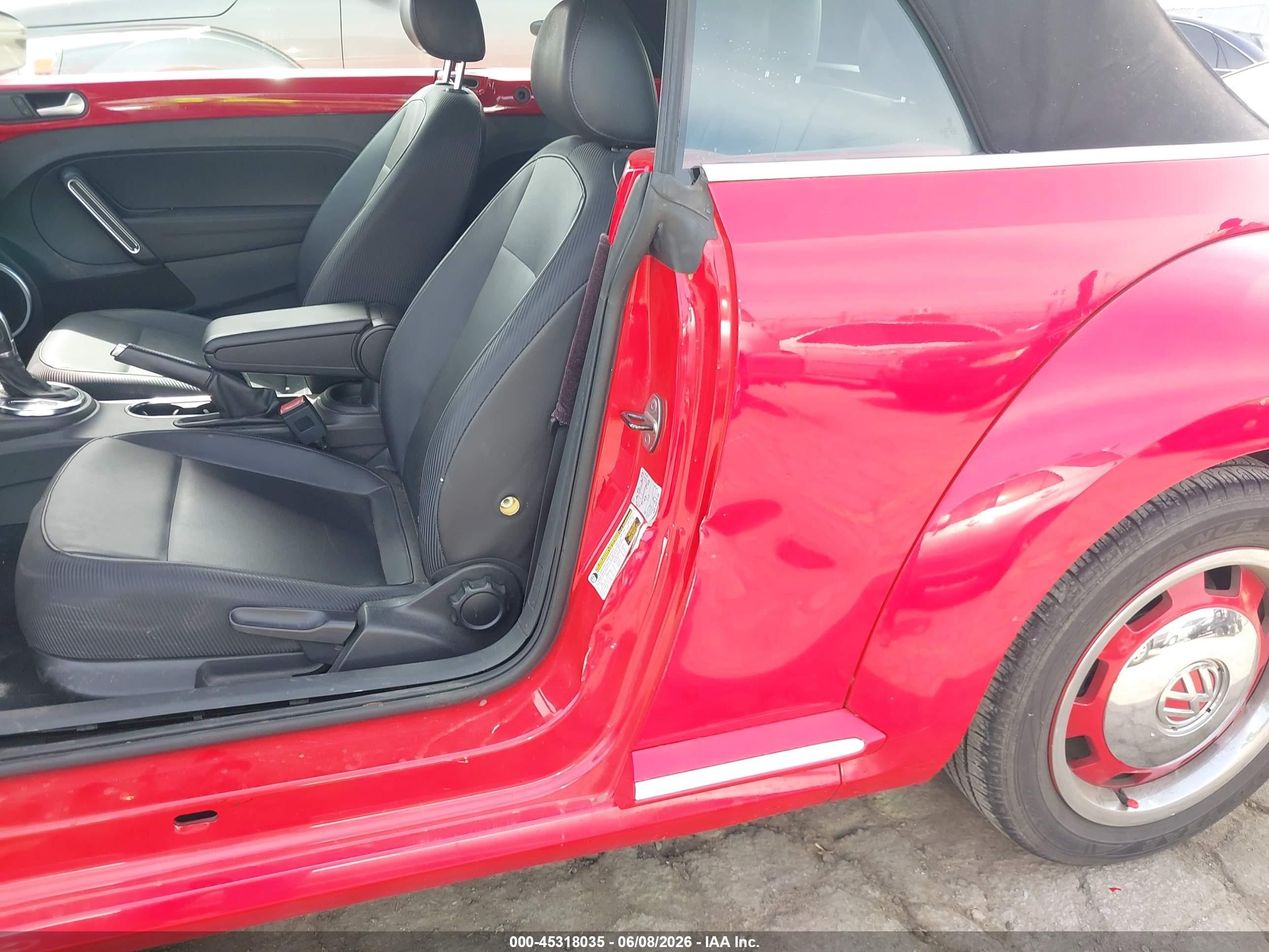 2013 Volkswagen Beetle 2.0l Tdi Red vin: 3VW5L7ATXDM817751