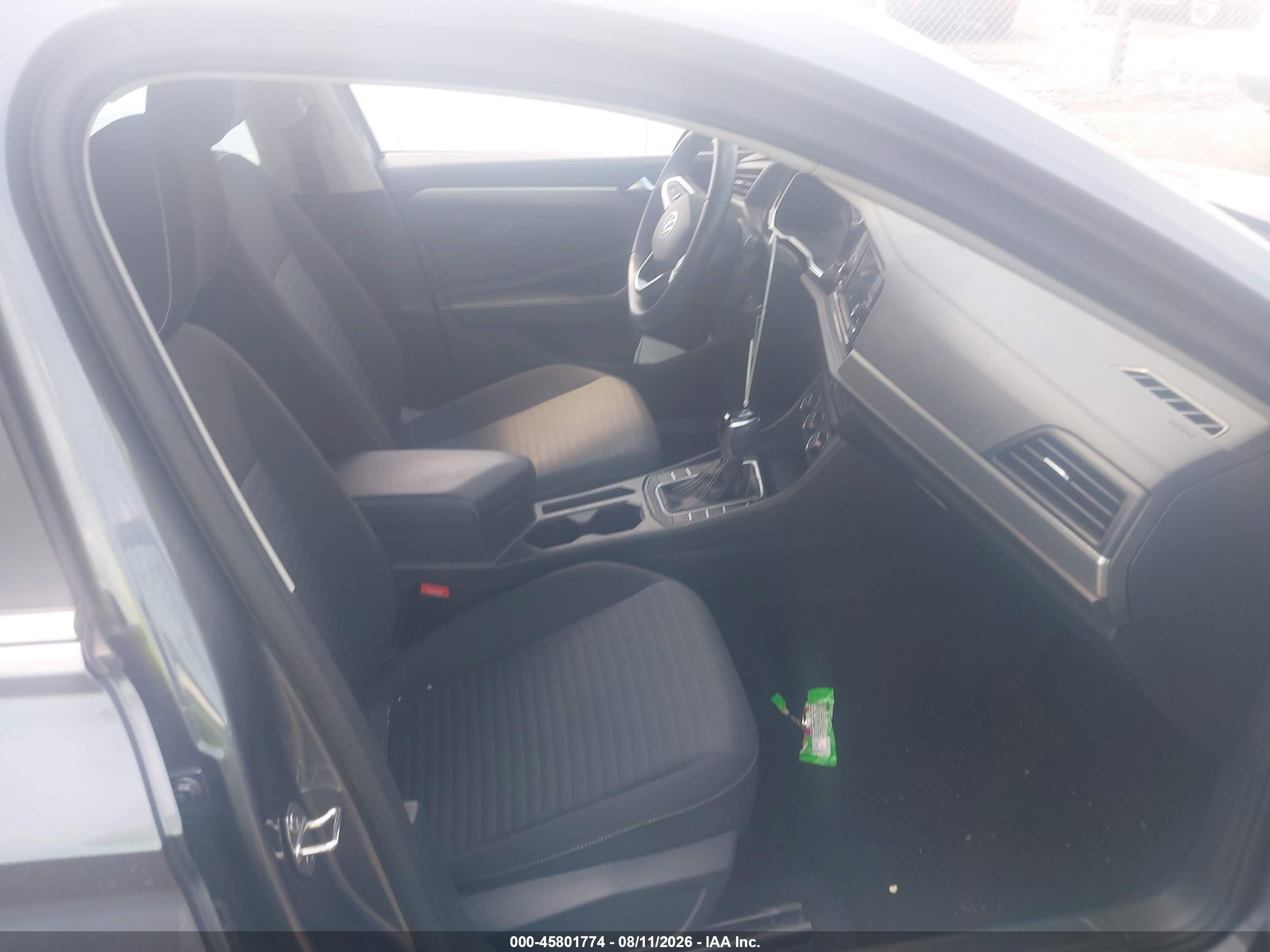 2024 Volkswagen Jetta 1.5t S Серый vin: 3VW5M7BU9RM045660