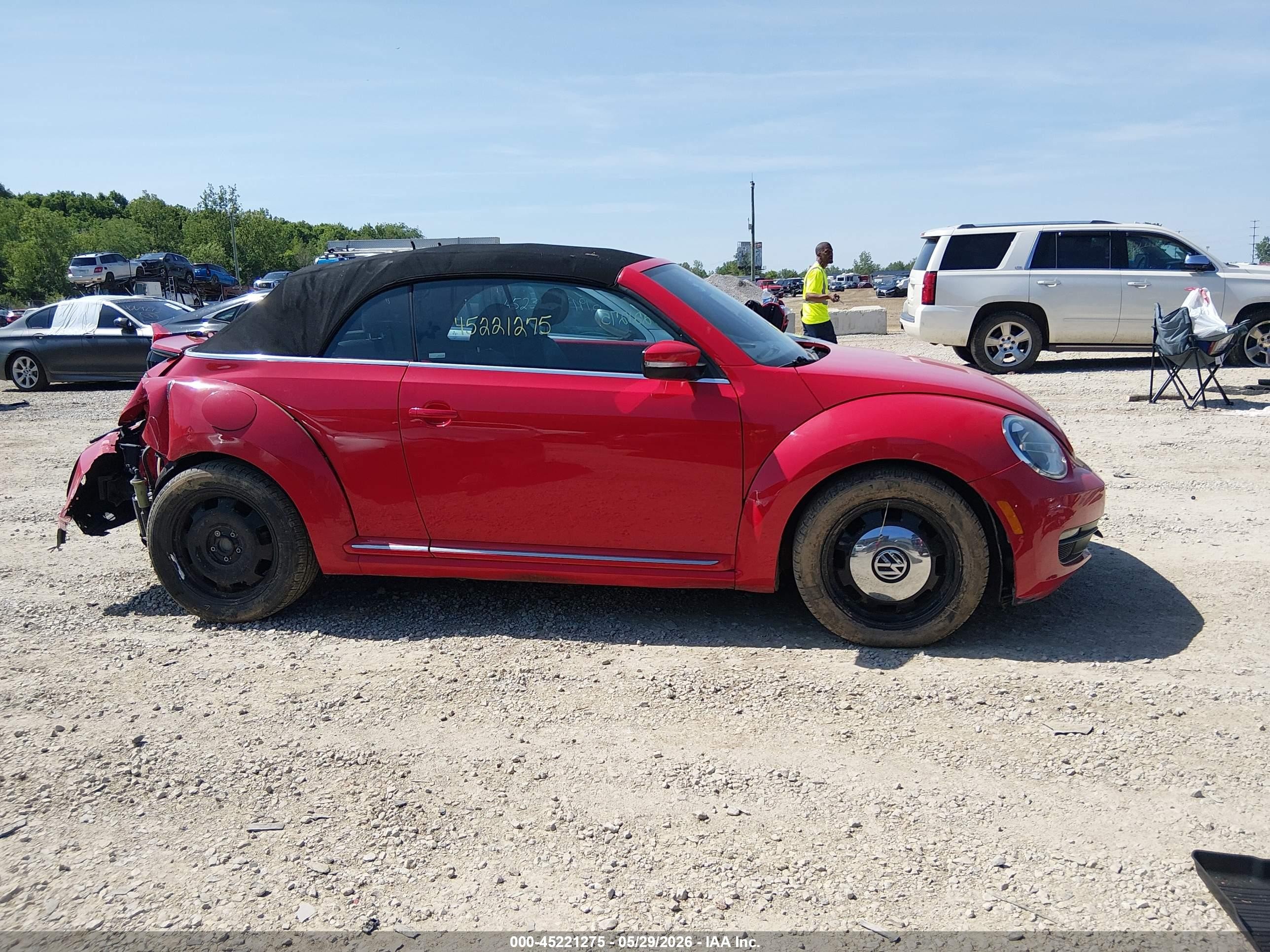 2013 Volkswagen Beetle 2.5l Red vin: 3VW5P7AT0DM816788