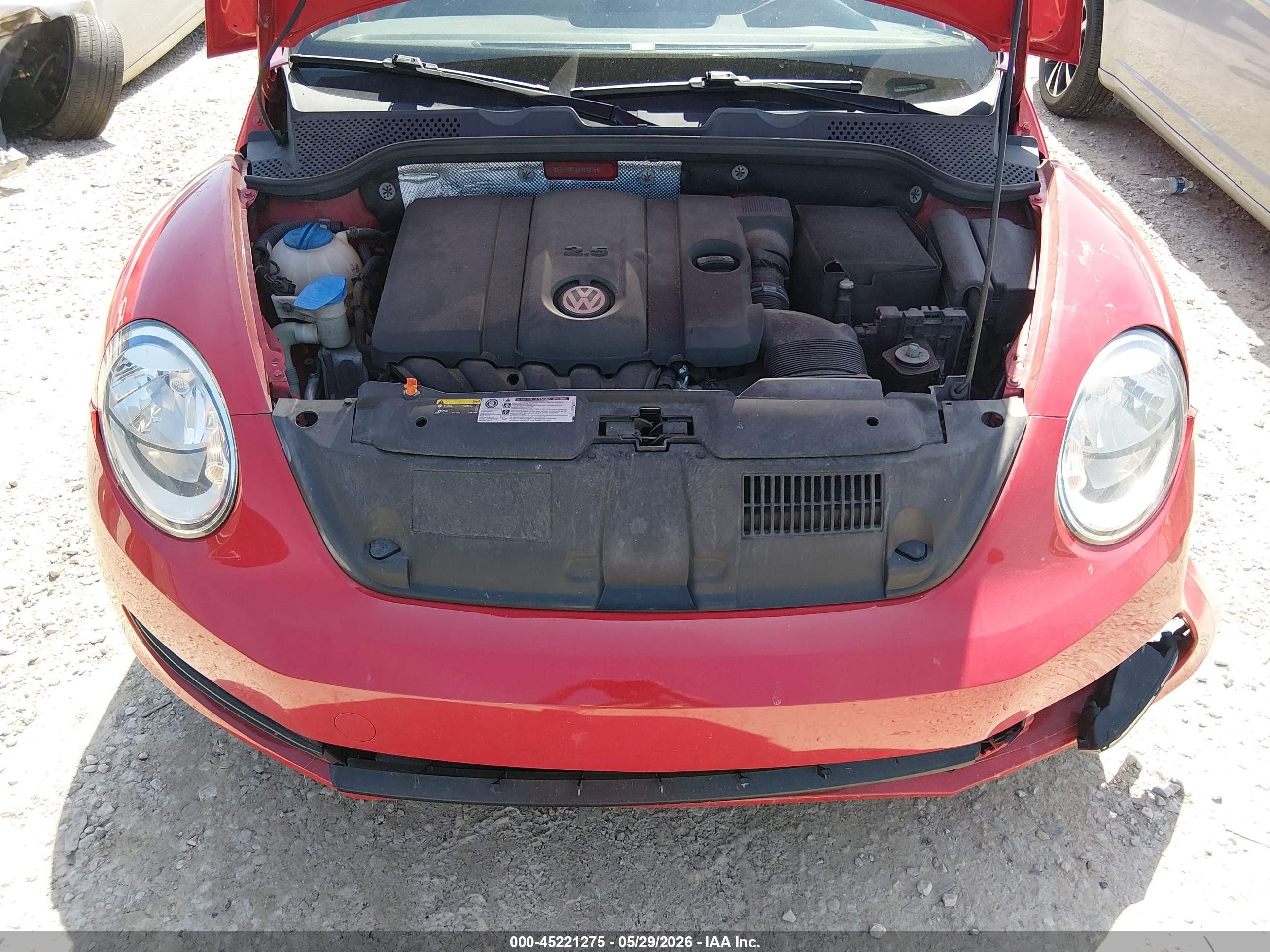 2013 Volkswagen Beetle 2.5l Red vin: 3VW5P7AT0DM816788