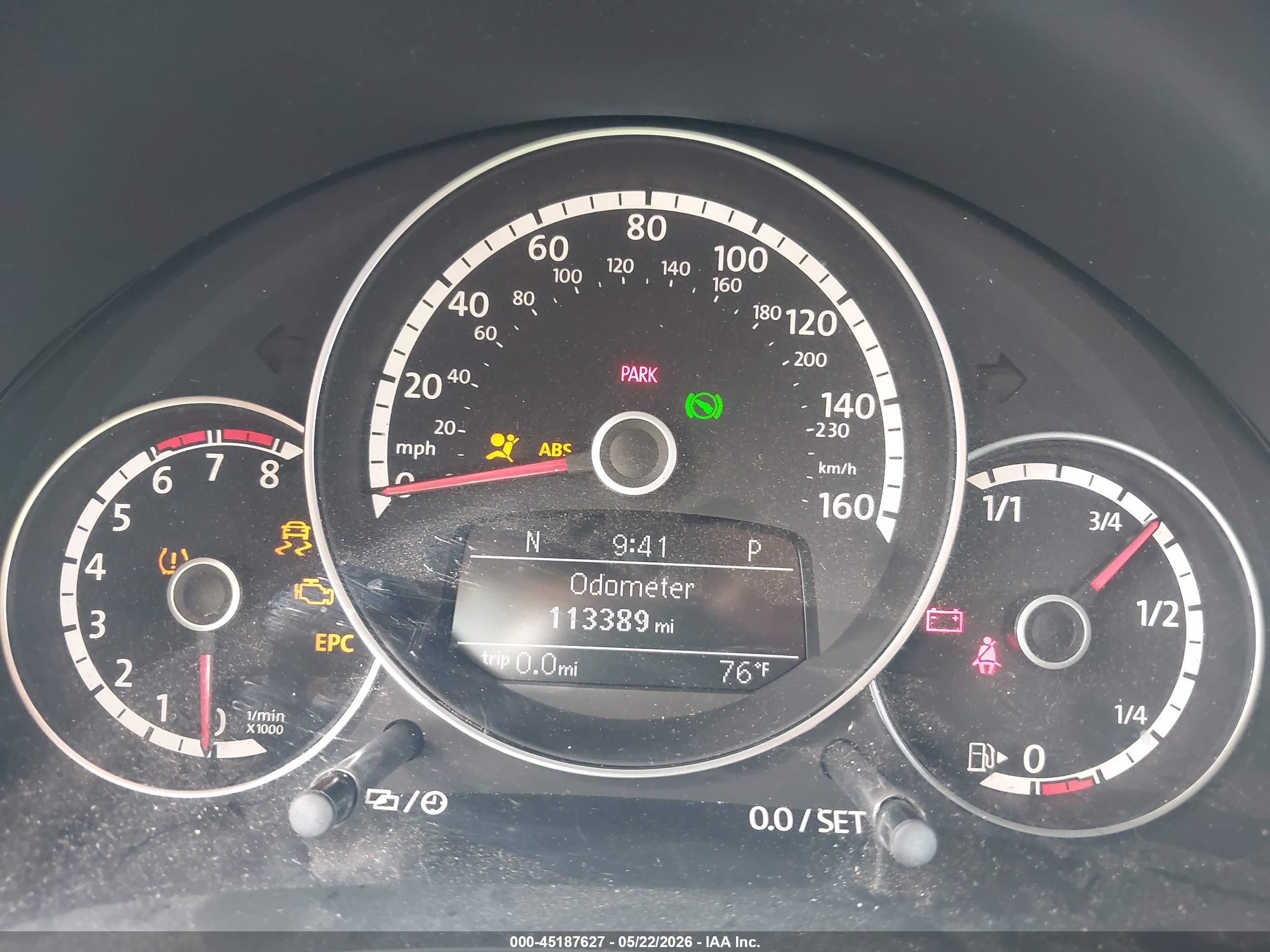 2013 Volkswagen Beetle 2.5l White vin: 3VW5P7AT1DM816590
