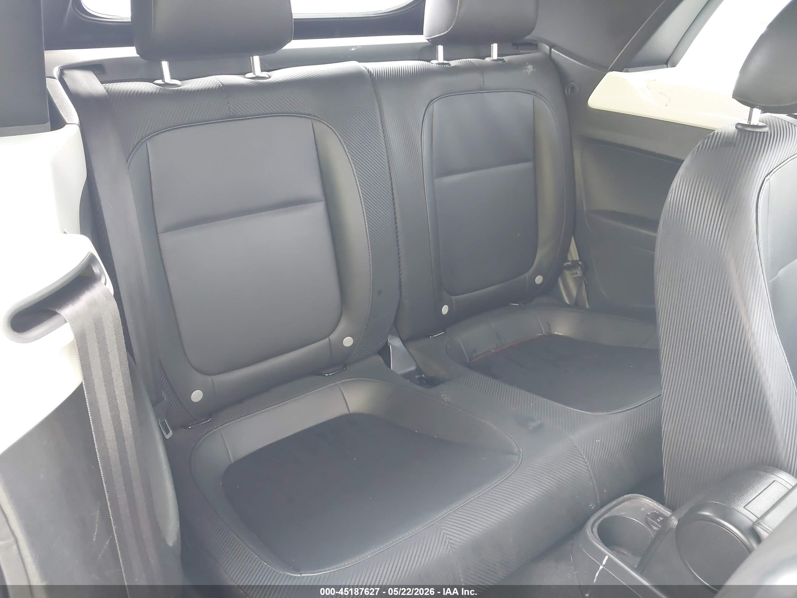 2013 Volkswagen Beetle 2.5l White vin: 3VW5P7AT1DM816590