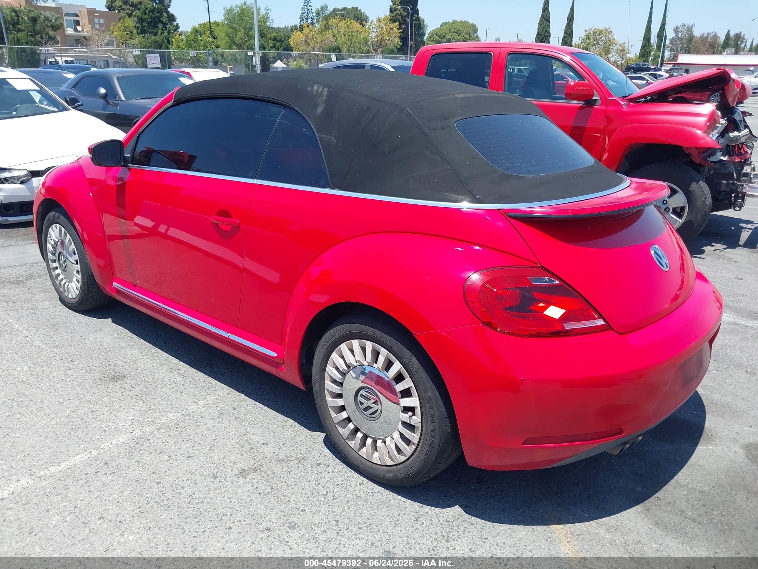 2014 Volkswagen Beetle 2.5l Red vin: 3VW5P7AT1EM805221