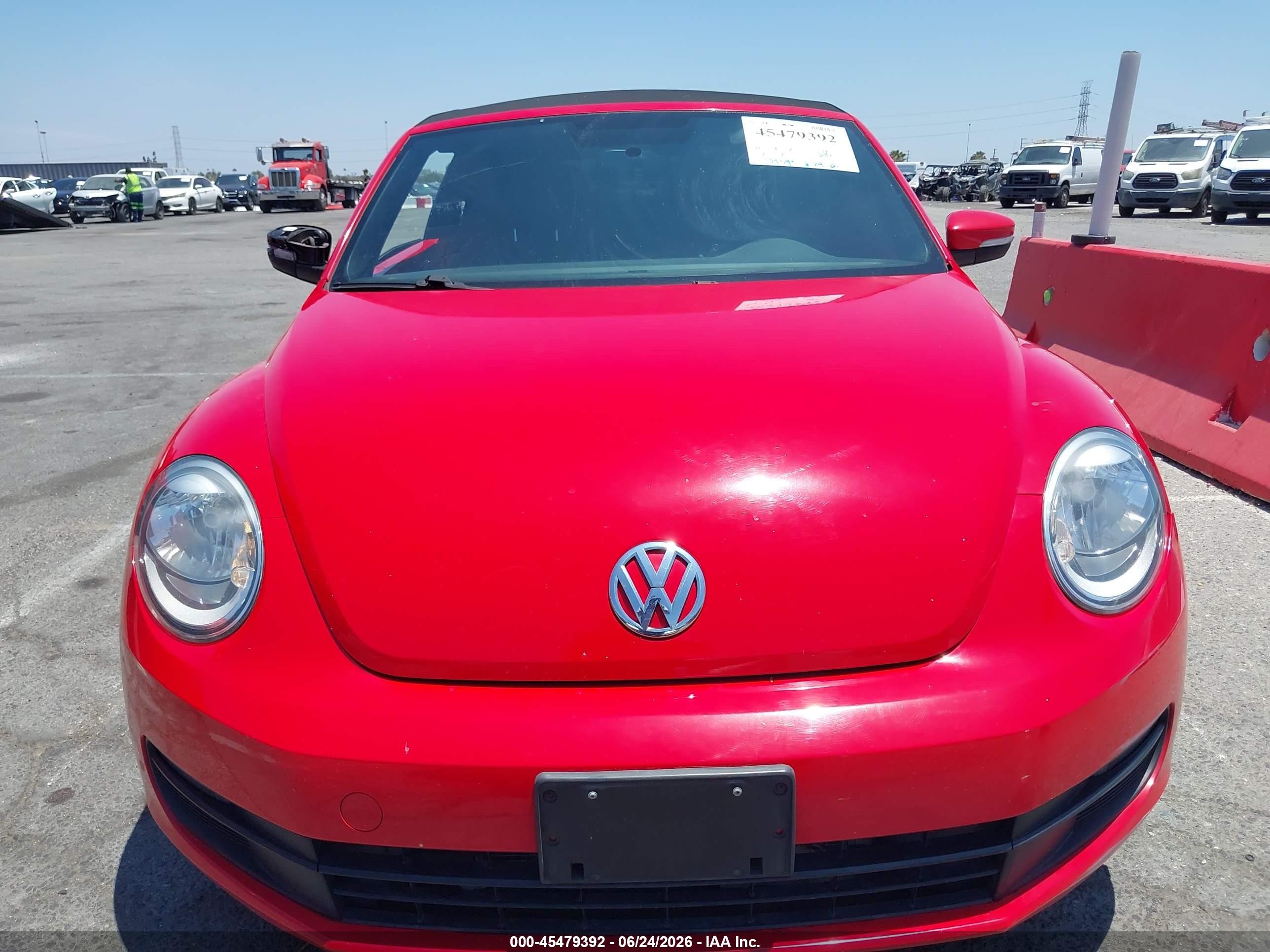 2014 Volkswagen Beetle 2.5l Red vin: 3VW5P7AT1EM805221