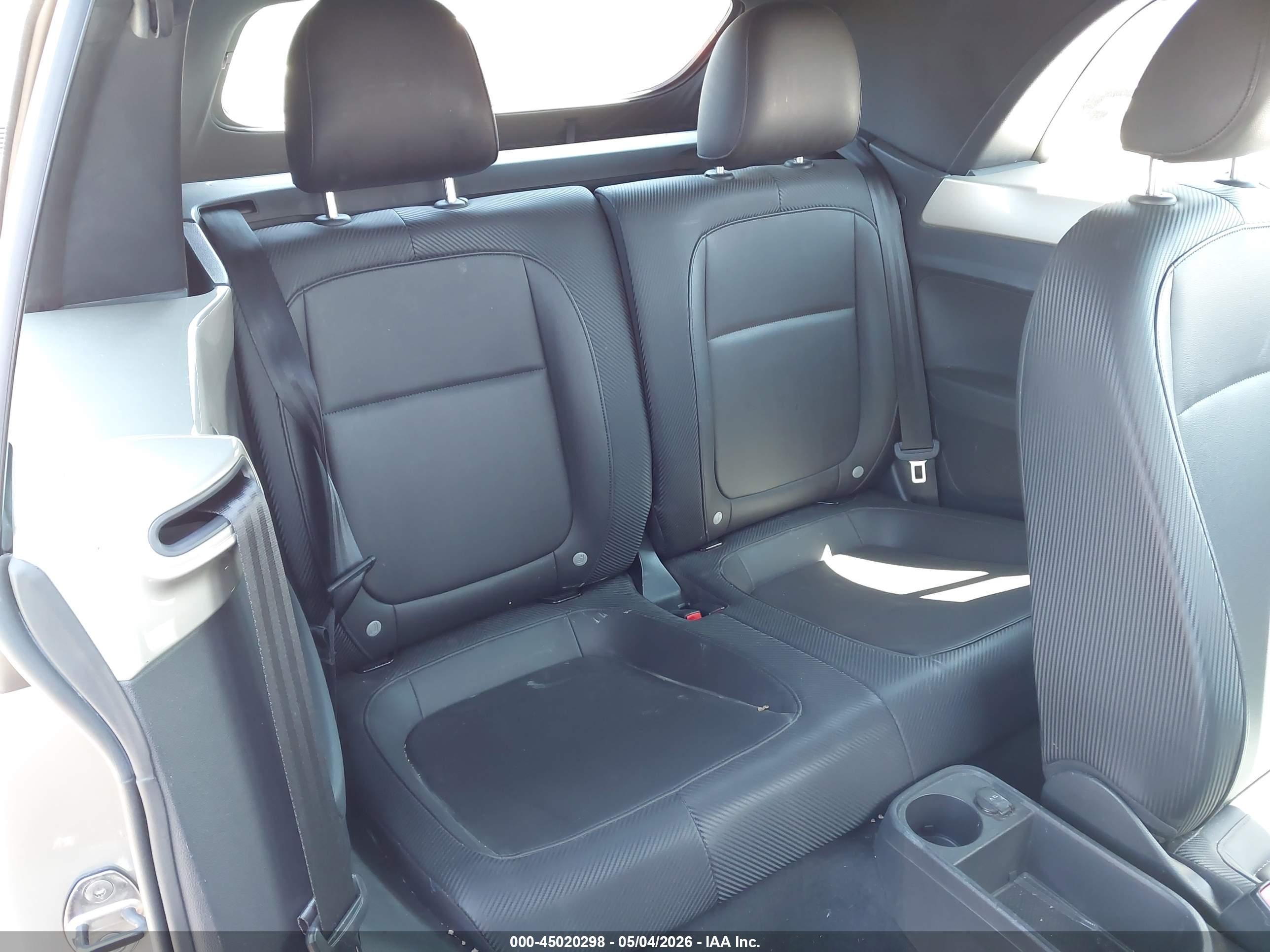 2013 Volkswagen Beetle 2.5l Бежевый vin: 3VW5P7AT2DM800480