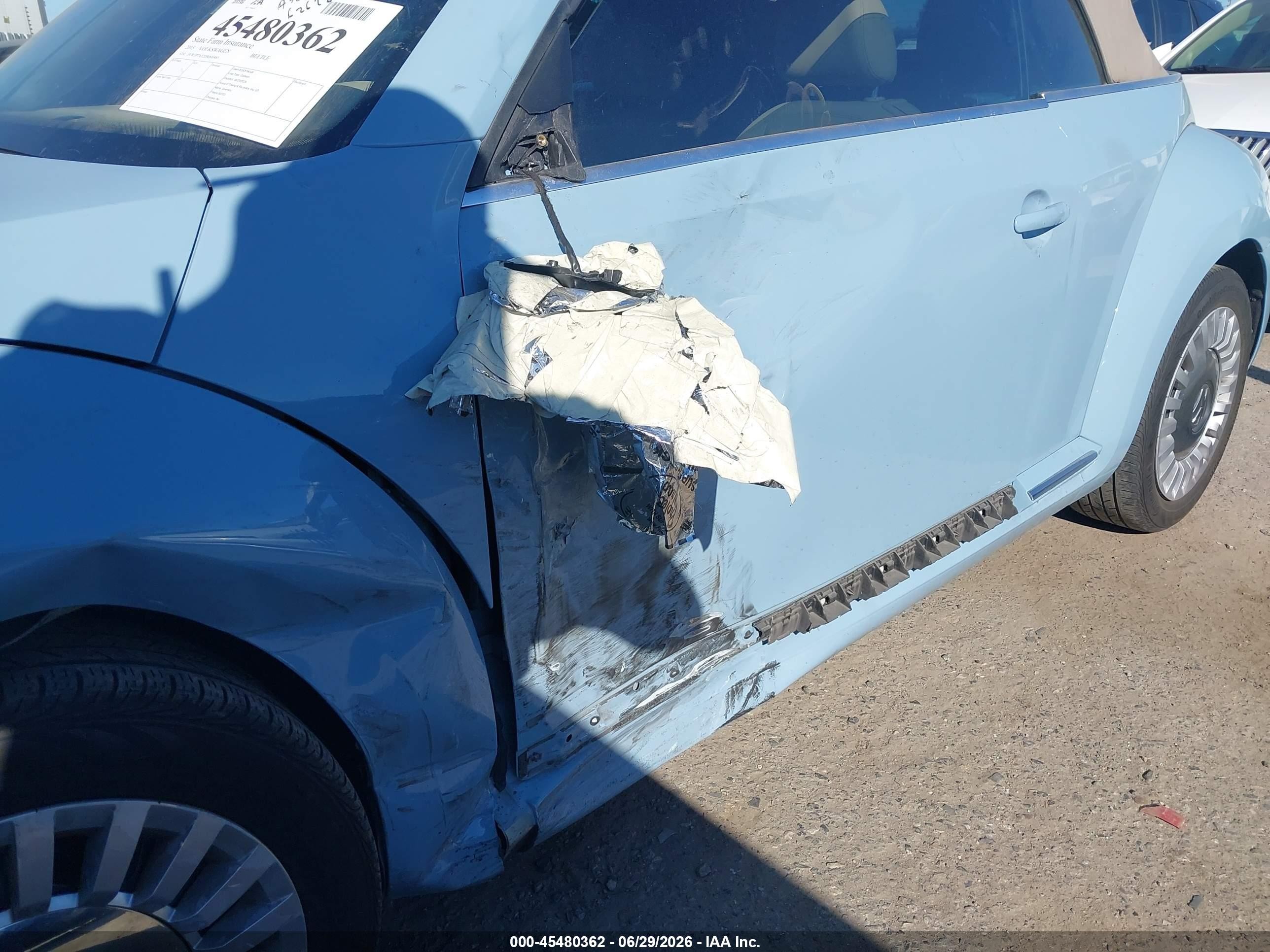 2013 Volkswagen Beetle 2.5l Light Blue vin: 3VW5P7AT2DM830465