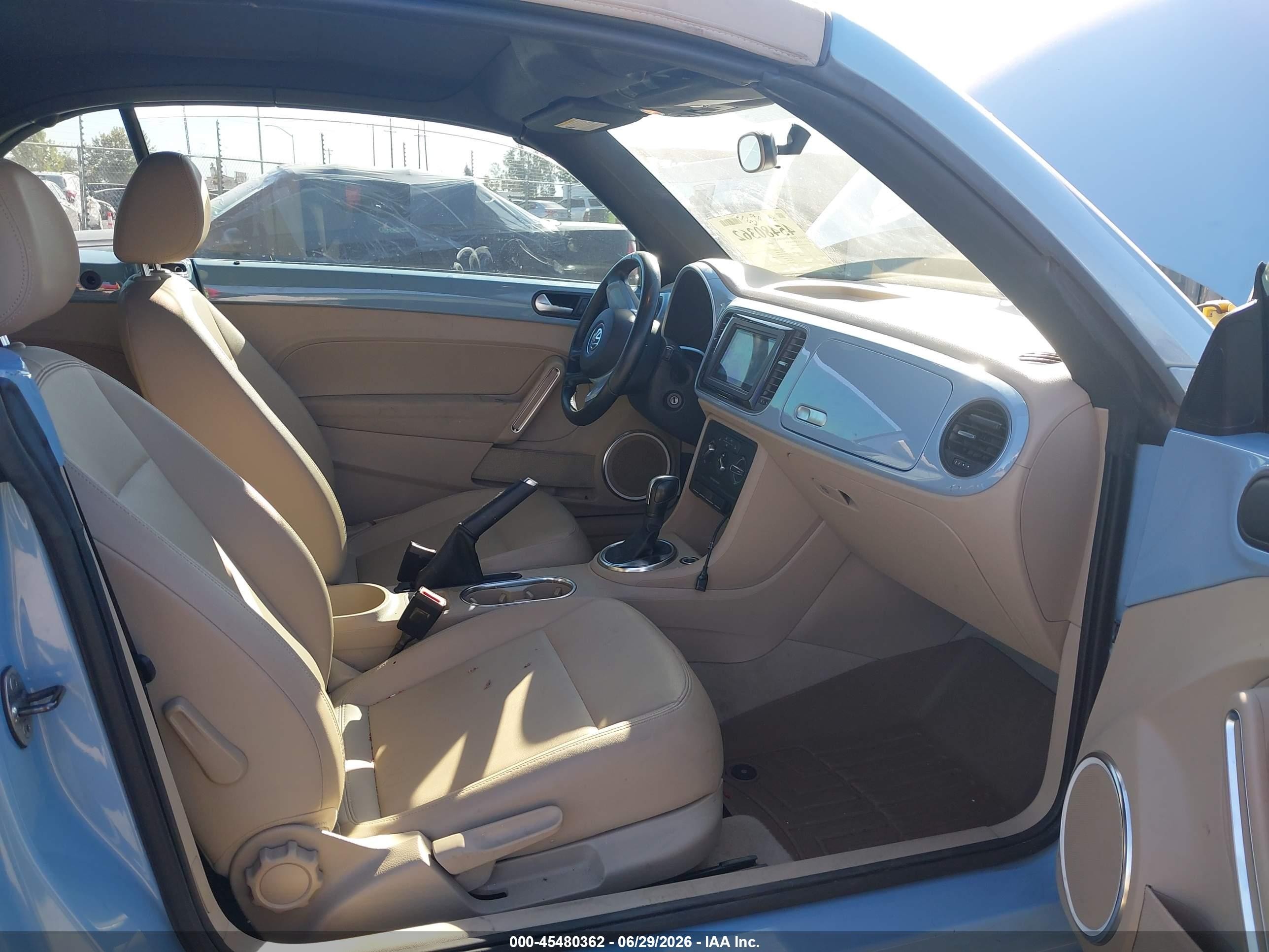 2013 Volkswagen Beetle 2.5l Light Blue vin: 3VW5P7AT2DM830465