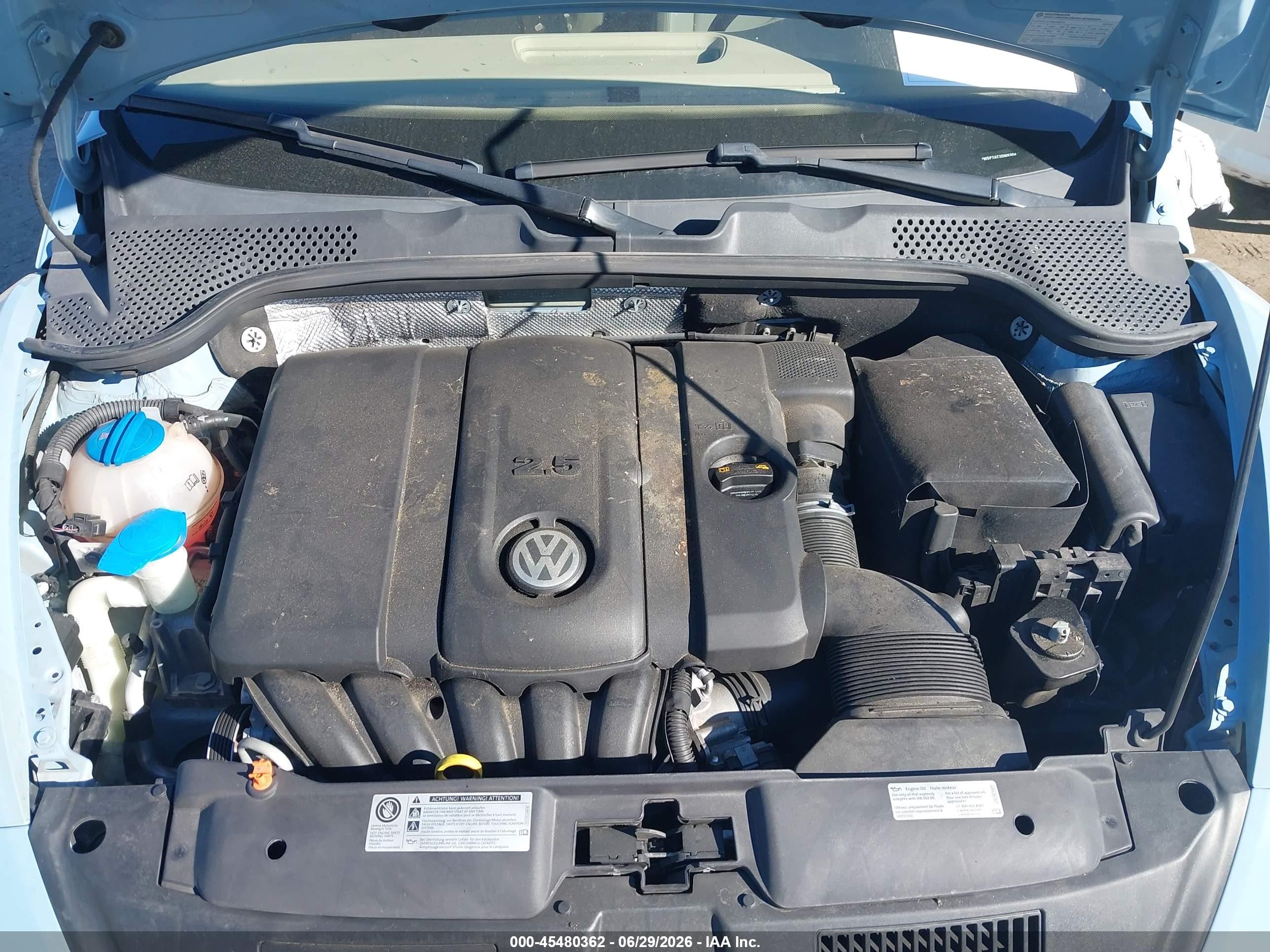2013 Volkswagen Beetle 2.5l Light Blue vin: 3VW5P7AT2DM830465