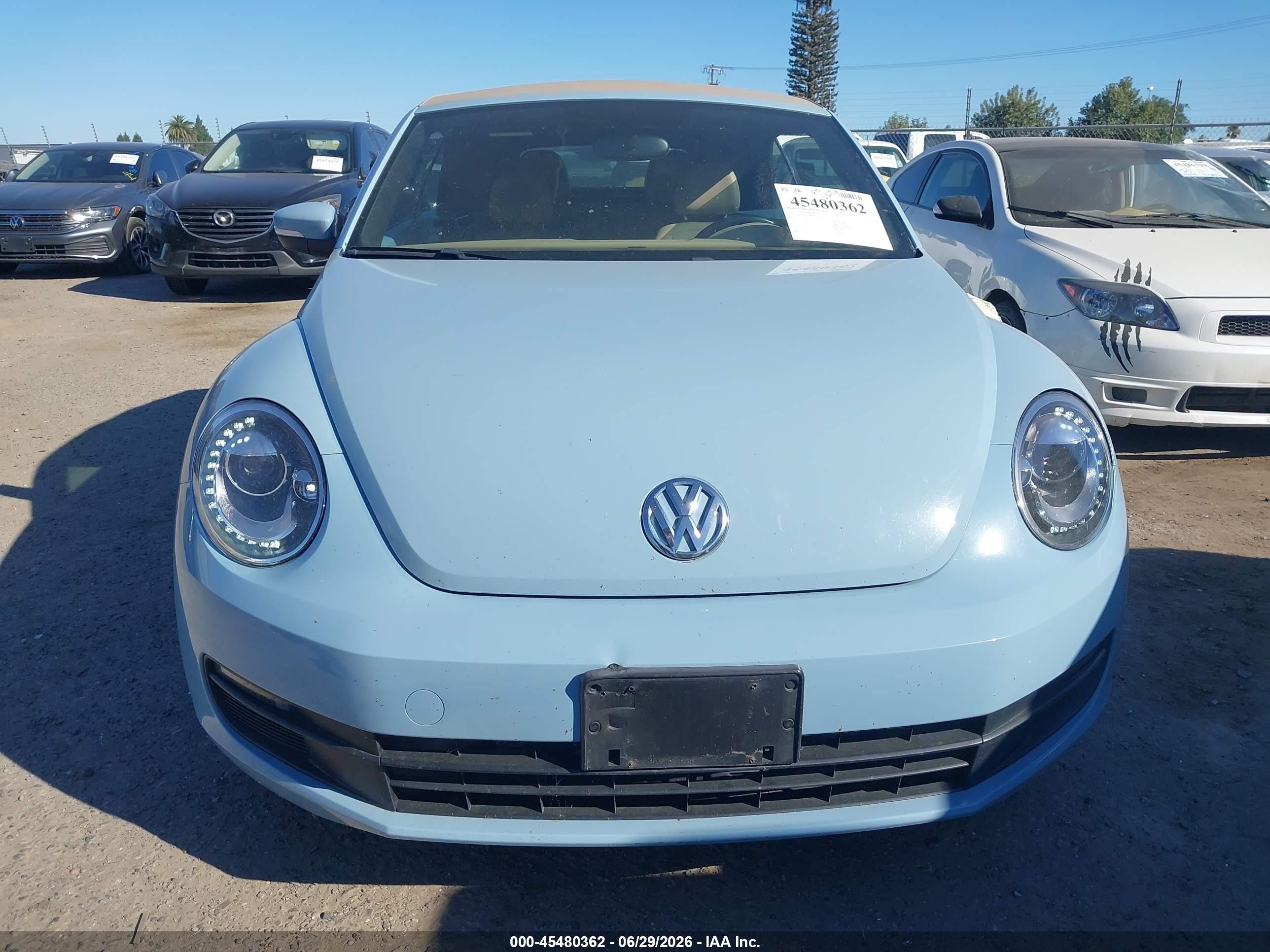2013 Volkswagen Beetle 2.5l Light Blue vin: 3VW5P7AT2DM830465