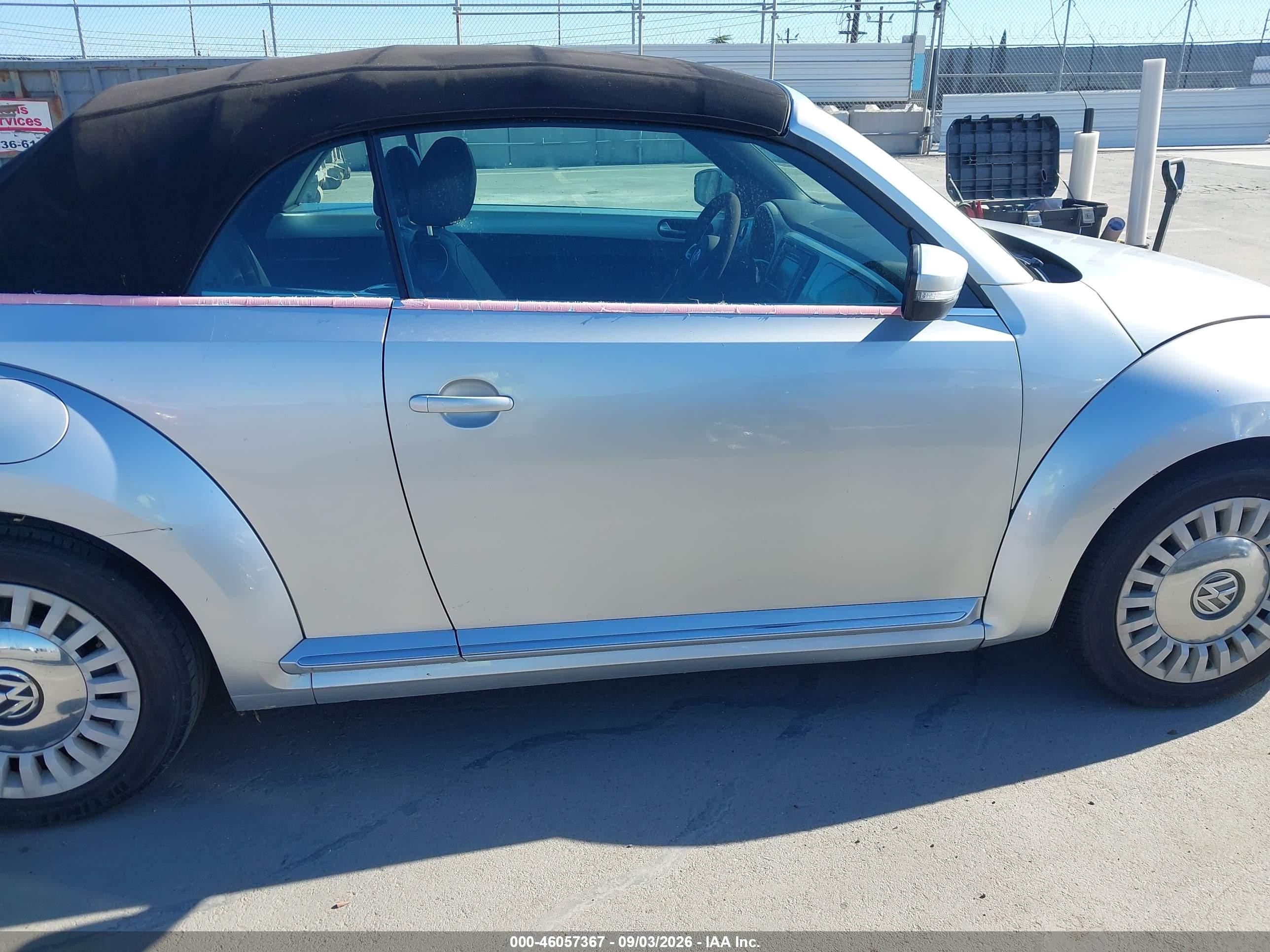 2013 Volkswagen Beetle 2.5l Silver vin: 3VW5P7AT2DM830868