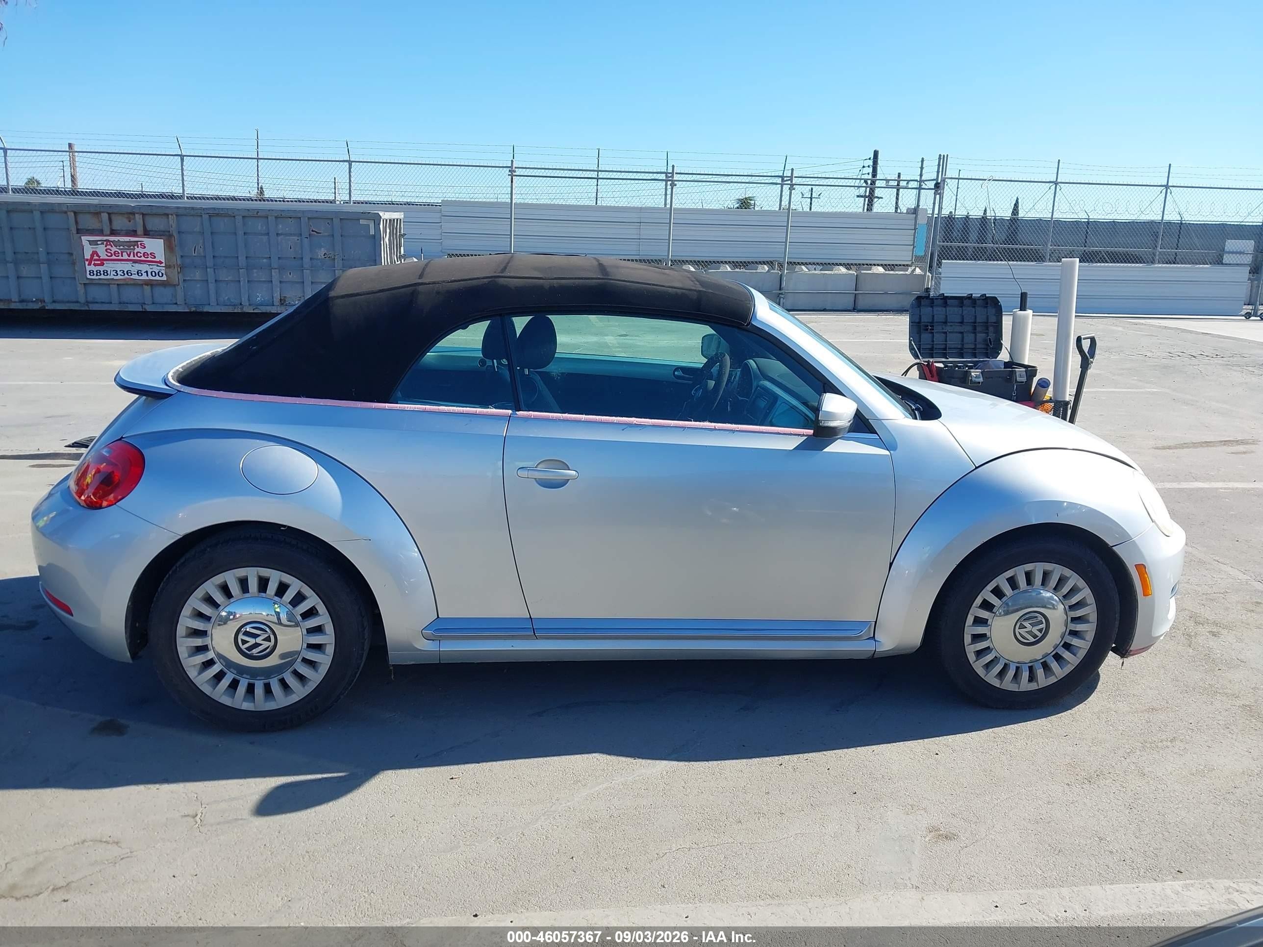 2013 Volkswagen Beetle 2.5l Silver vin: 3VW5P7AT2DM830868