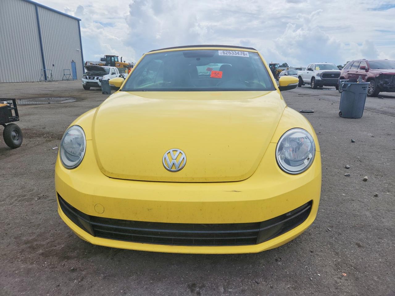 2013 Volkswagen Beetle Yellow vin: 3VW5P7AT3DM830037