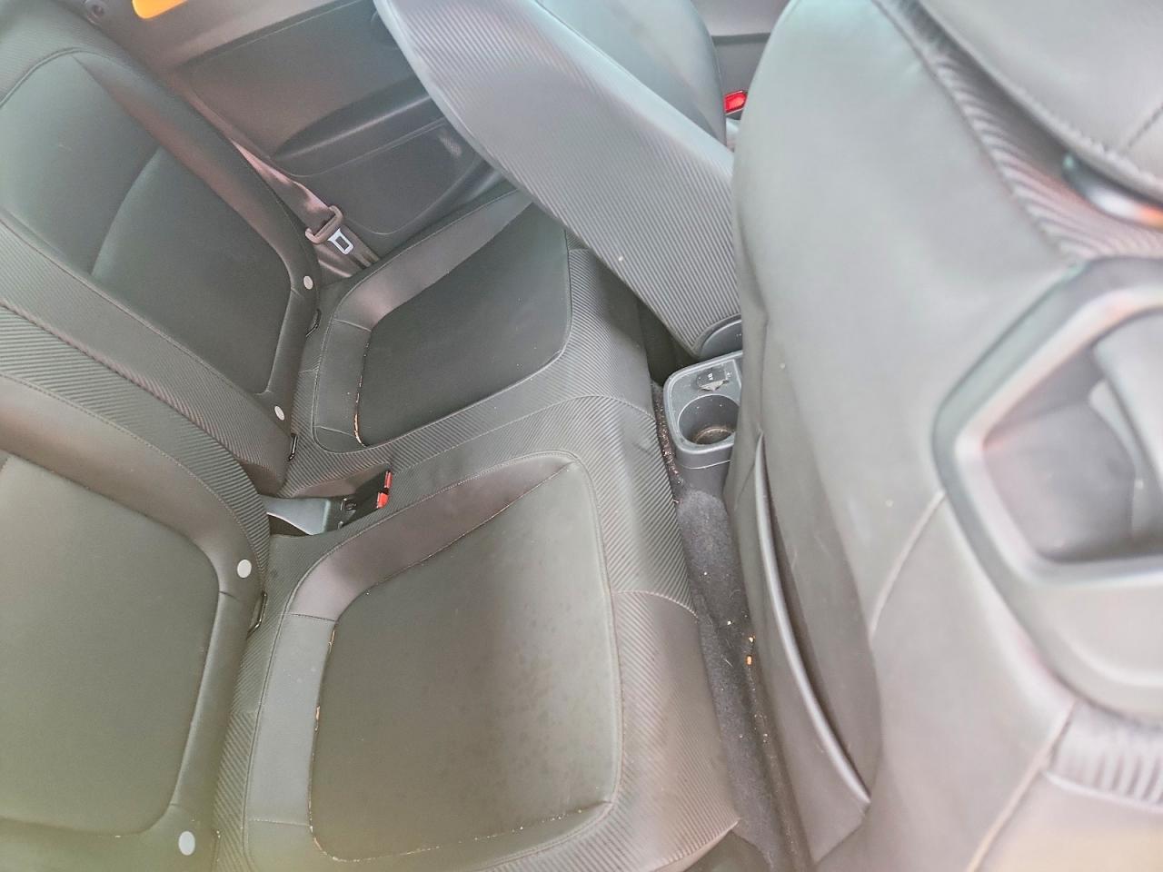 2013 Volkswagen Beetle Yellow vin: 3VW5P7AT3DM830037