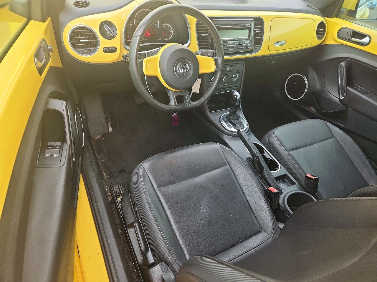 2013 Volkswagen Beetle Yellow vin: 3VW5P7AT3DM830037