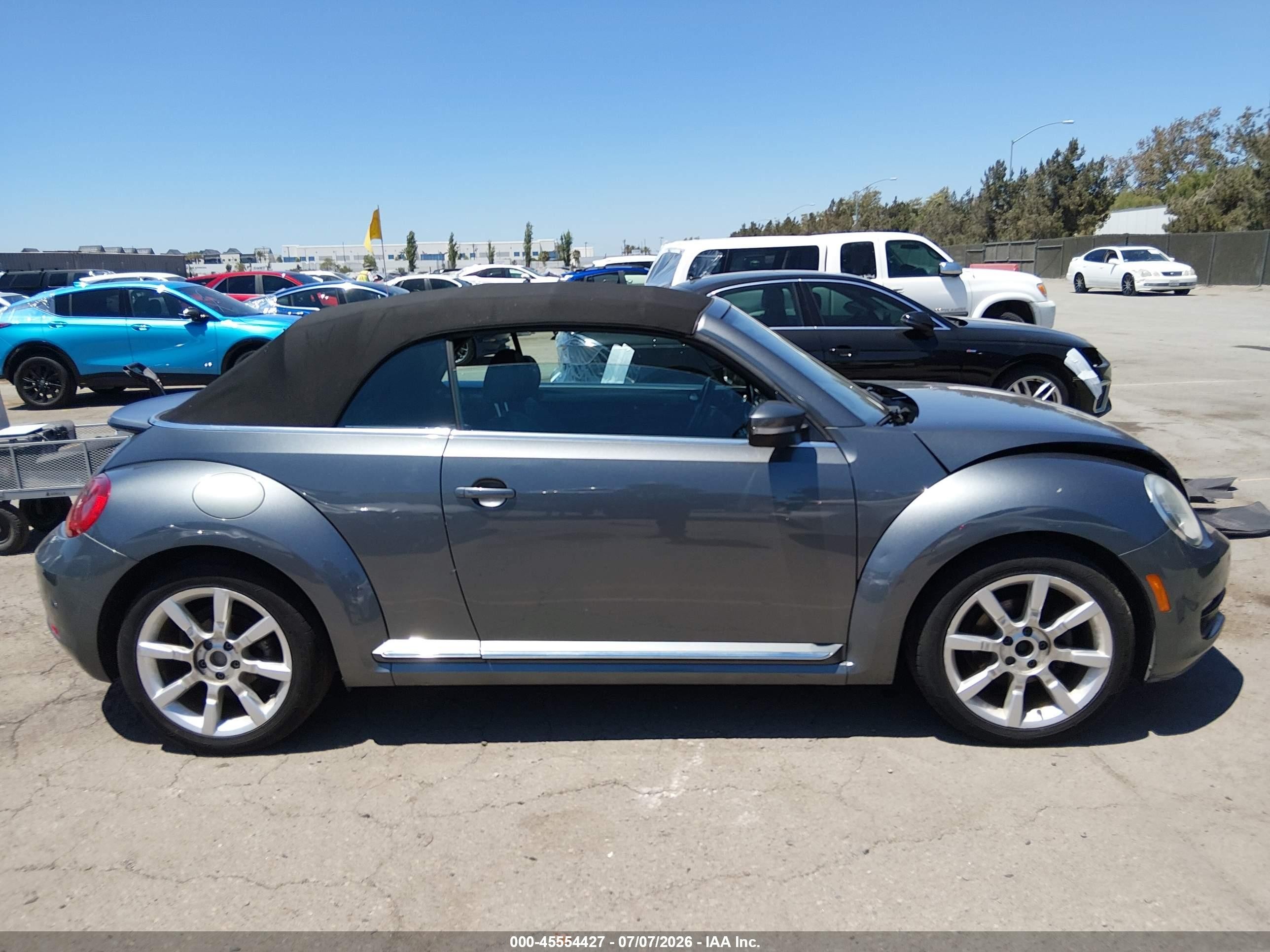 2013 Volkswagen Beetle 2.5l Gray vin: 3VW5P7AT4DM814218