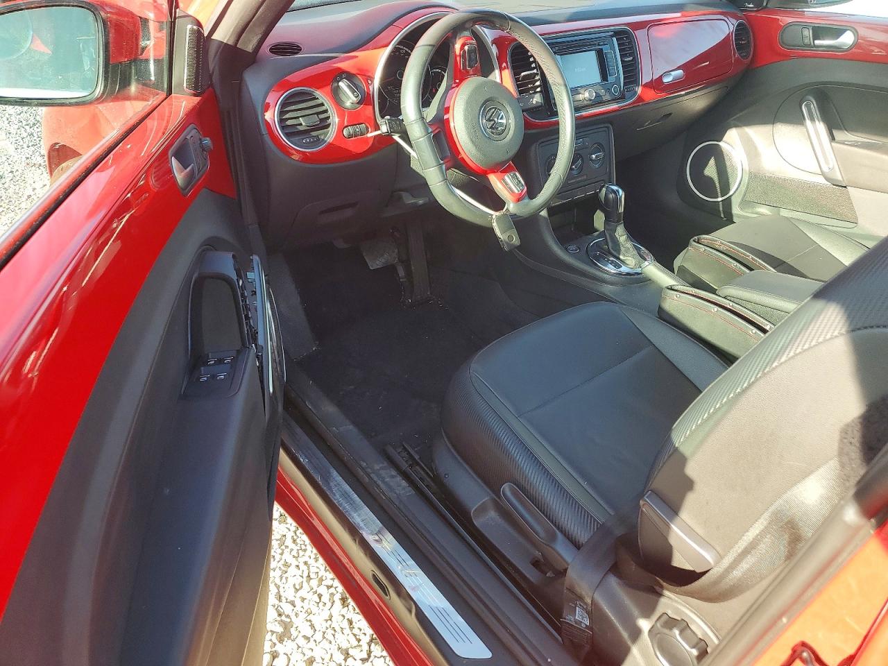 2013 Volkswagen Beetle Red vin: 3VW5P7AT5DM803390