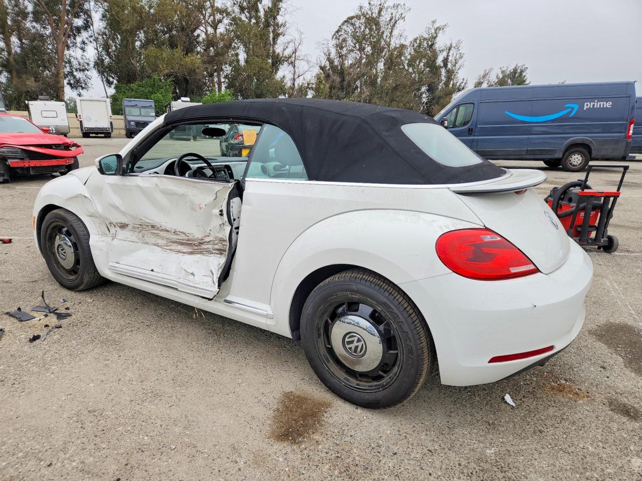 2013 Volkswagen Beetle White vin: 3VW5P7AT5DM822649