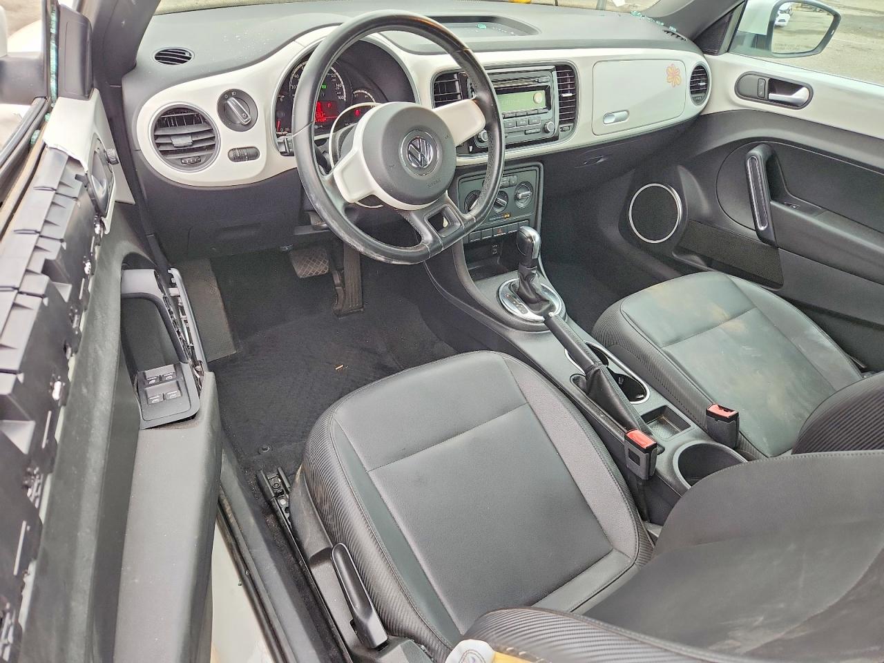 2013 Volkswagen Beetle White vin: 3VW5P7AT5DM822649