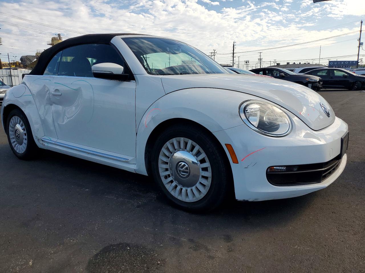 2013 Volkswagen Beetle White vin: 3VW5P7AT5DM826183