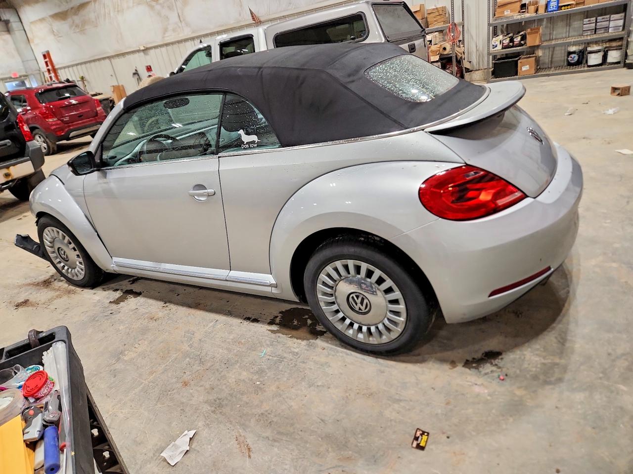 2014 Volkswagen Beetle Silver vin: 3VW5P7AT6EM805702