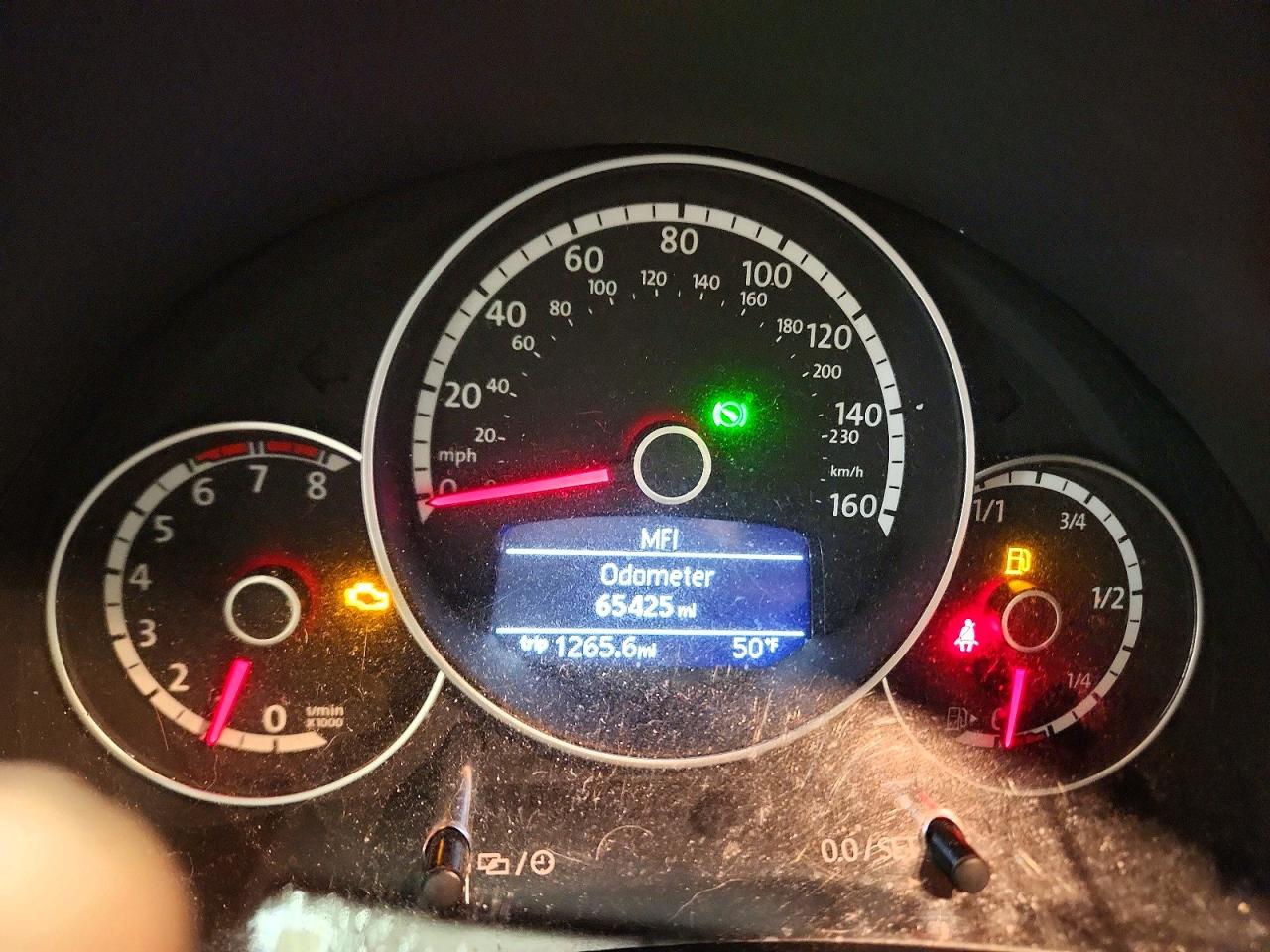 2014 Volkswagen Beetle Silver vin: 3VW5P7AT6EM805702