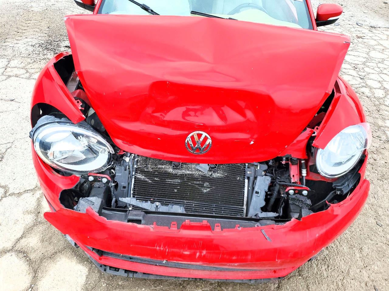 2013 Volkswagen Beetle Red vin: 3VW5P7AT7DM800328