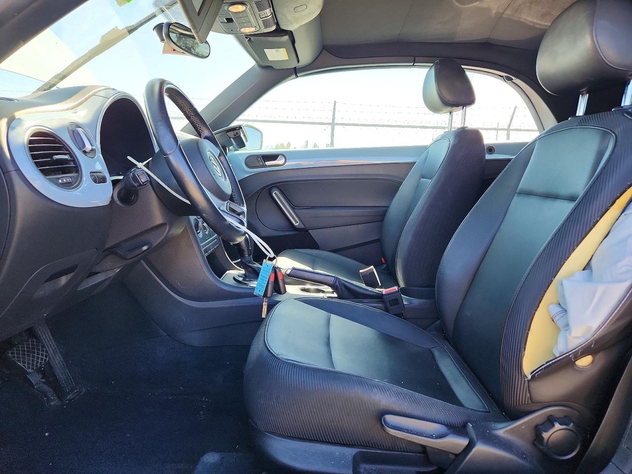 2013 Volkswagen Beetle Teal vin: 3VW5P7AT7DM817985