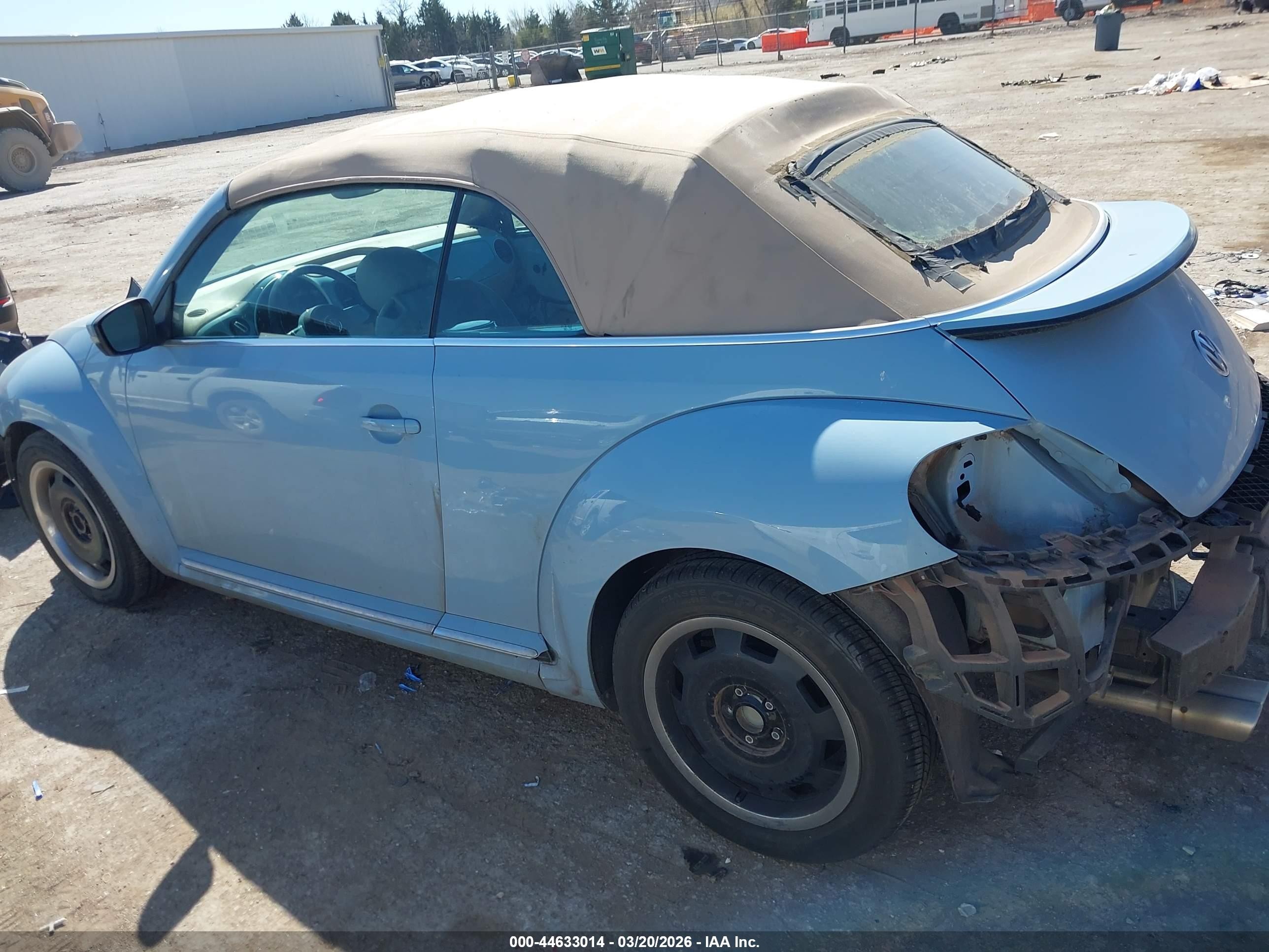 2013 Volkswagen Beetle 2.5l Синий vin: 3VW5P7AT7DM827089