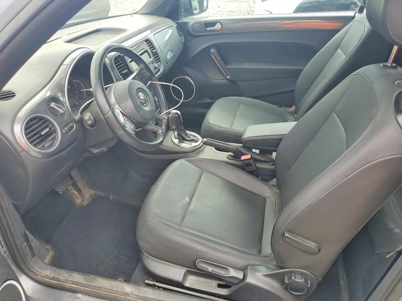 2014 Volkswagen Beetle Серебряный vin: 3VW5P7AT7EM802744