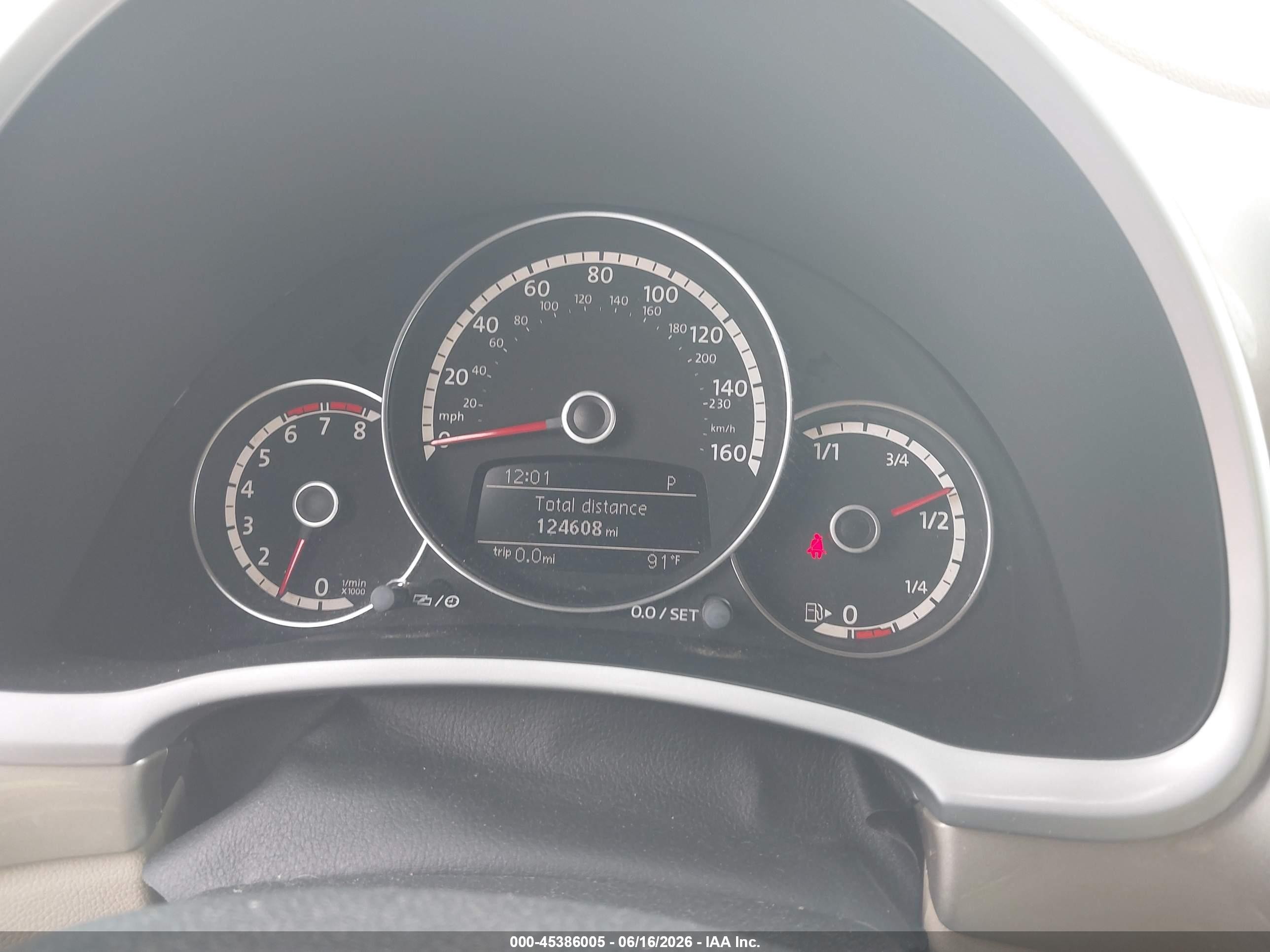 2013 Volkswagen Beetle 2.5l Золотой vin: 3VW5P7AT8DM817994