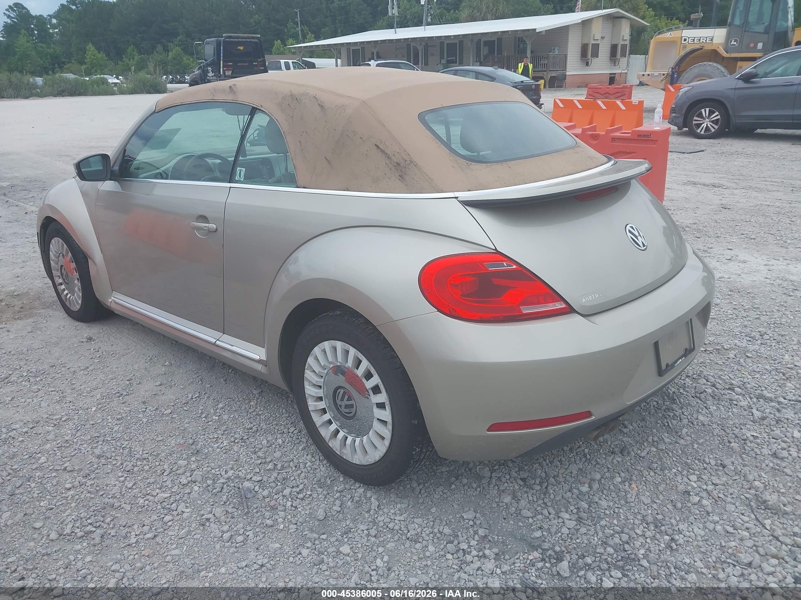 2013 Volkswagen Beetle 2.5l Золотой vin: 3VW5P7AT8DM817994