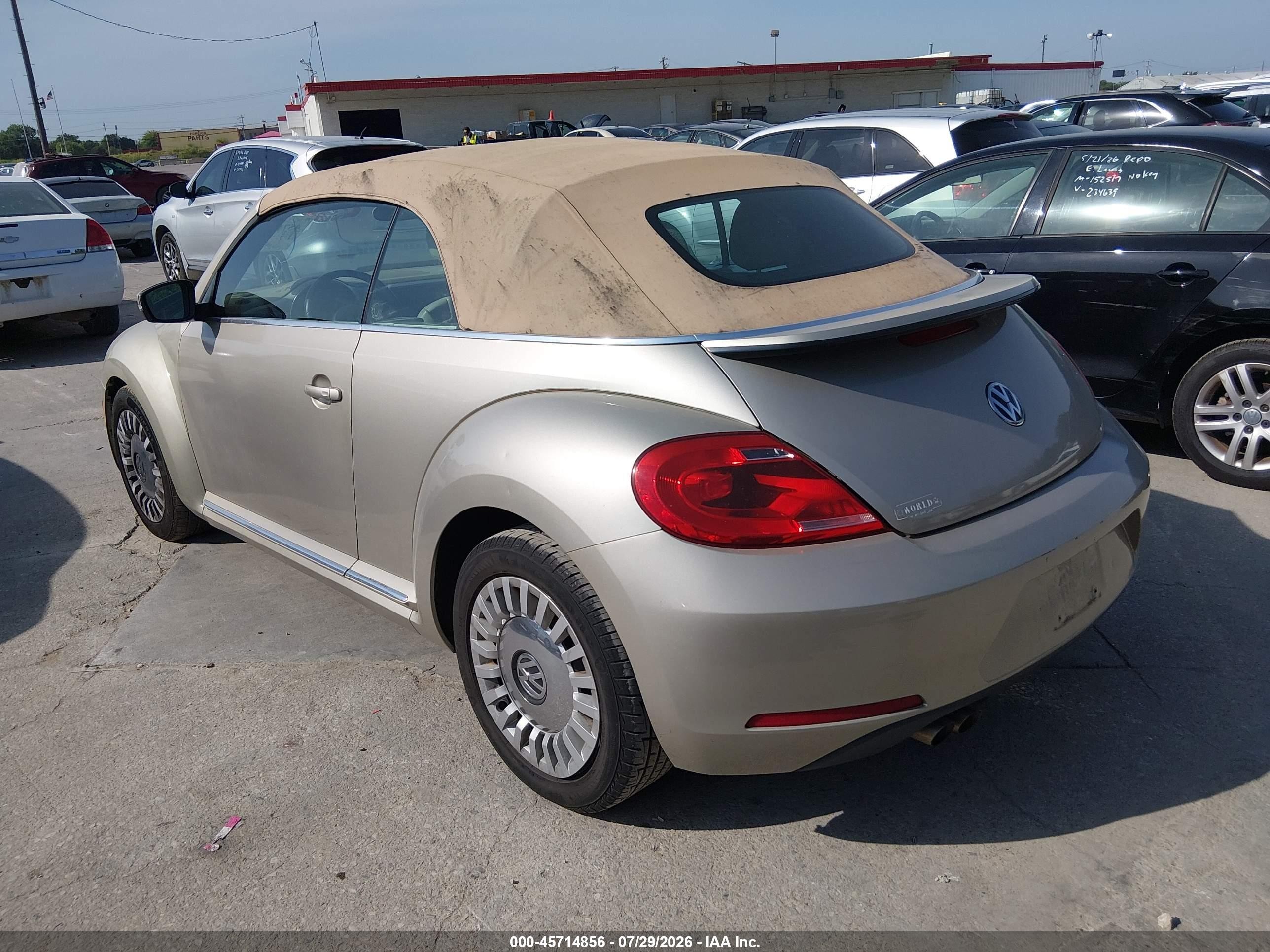 2013 Volkswagen Beetle 2.5l Желто-коричневый vin: 3VW5P7AT8DM817994