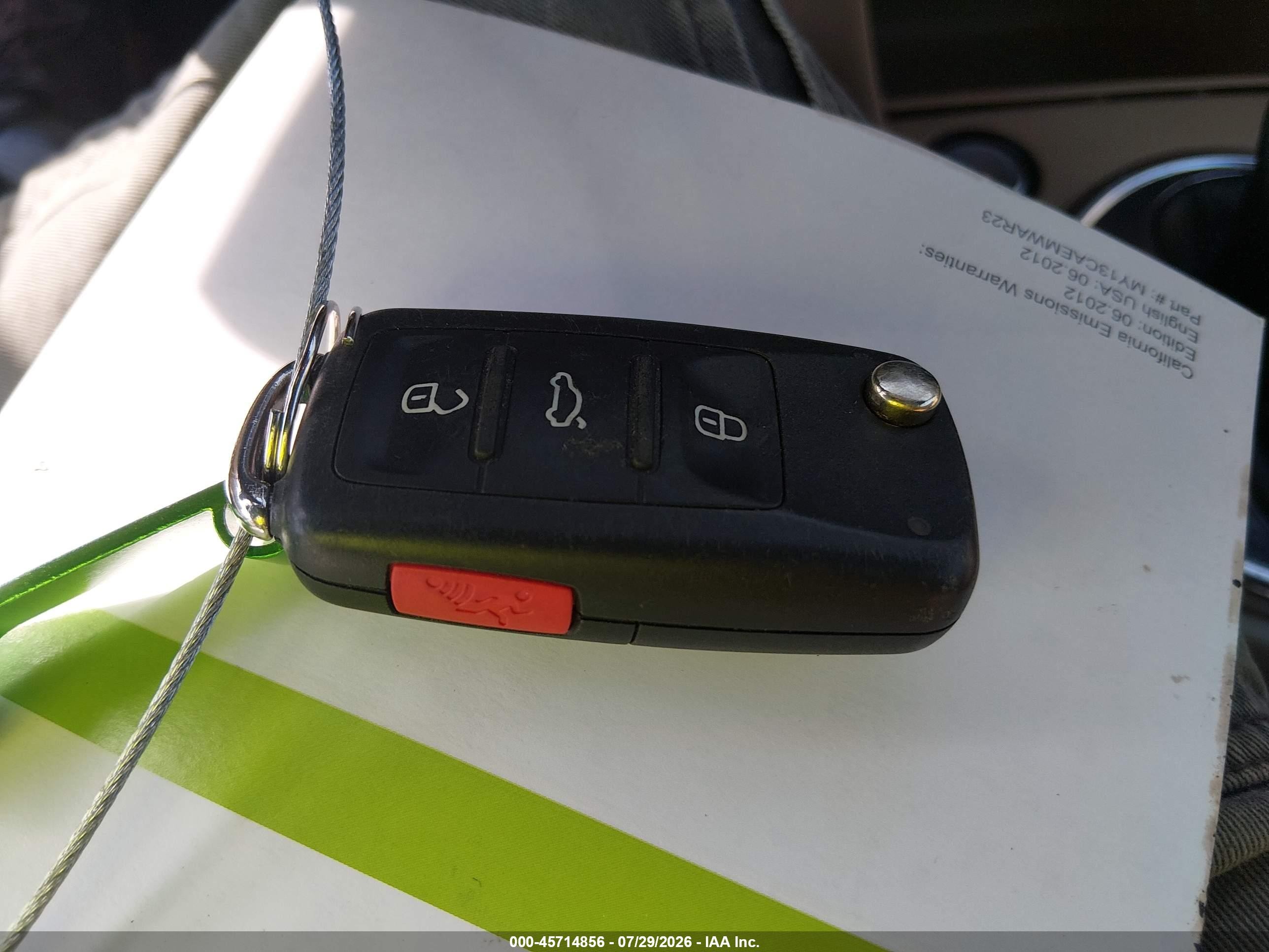 2013 Volkswagen Beetle 2.5l Желто-коричневый vin: 3VW5P7AT8DM817994