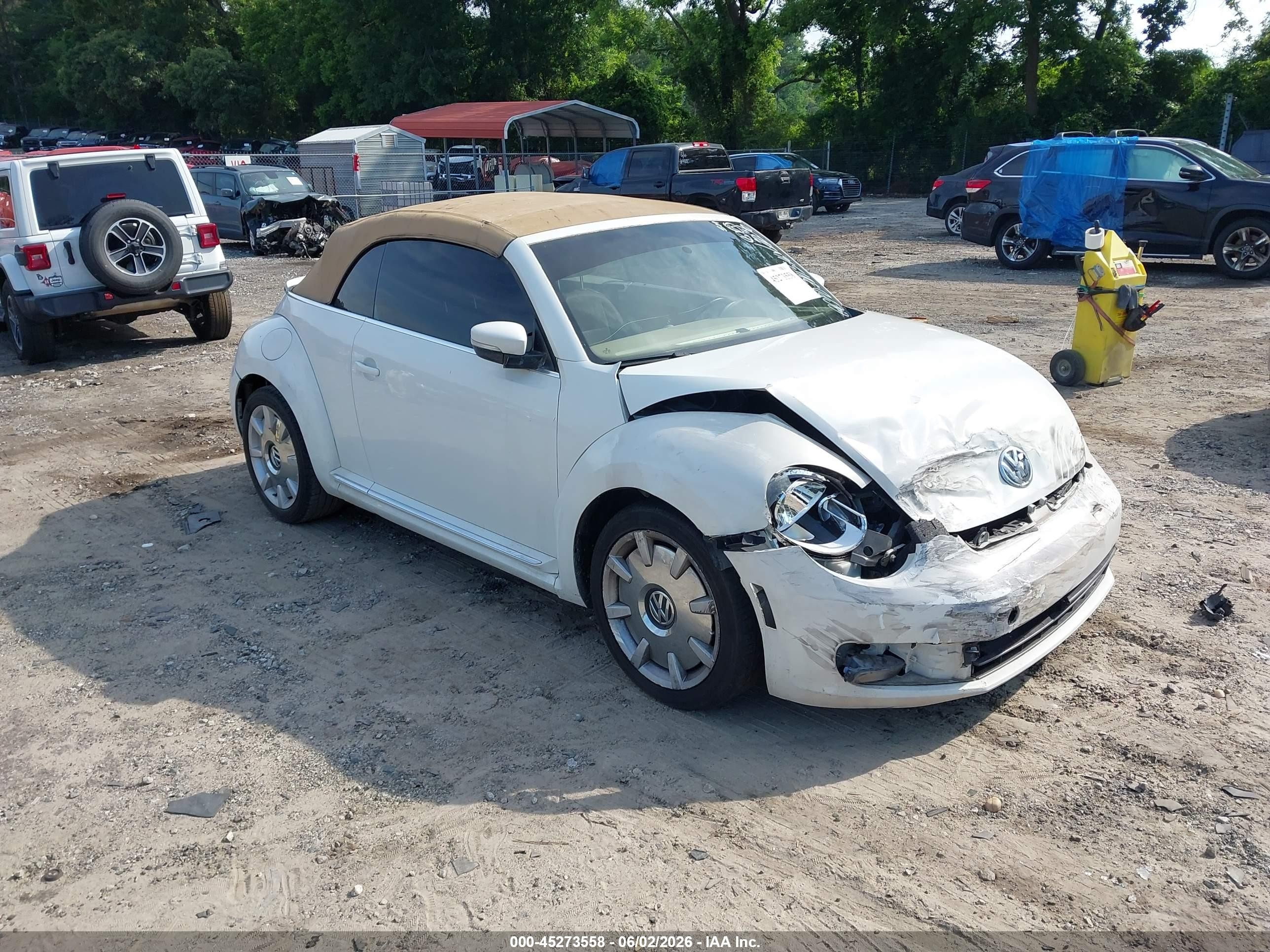 2014 Volkswagen Beetle 2.5l Белый vin: 3VW5P7AT8EM801036