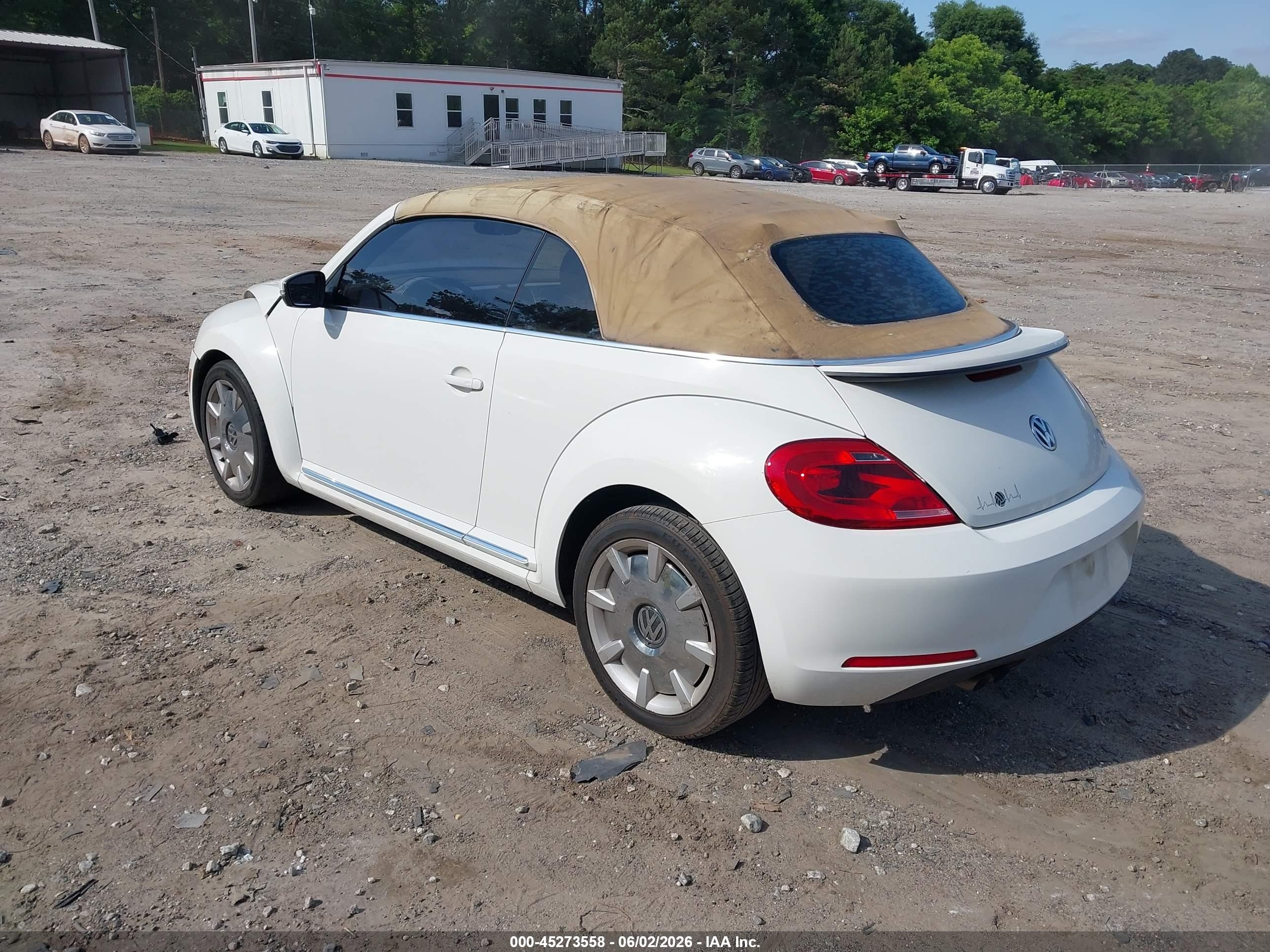 2014 Volkswagen Beetle 2.5l Белый vin: 3VW5P7AT8EM801036