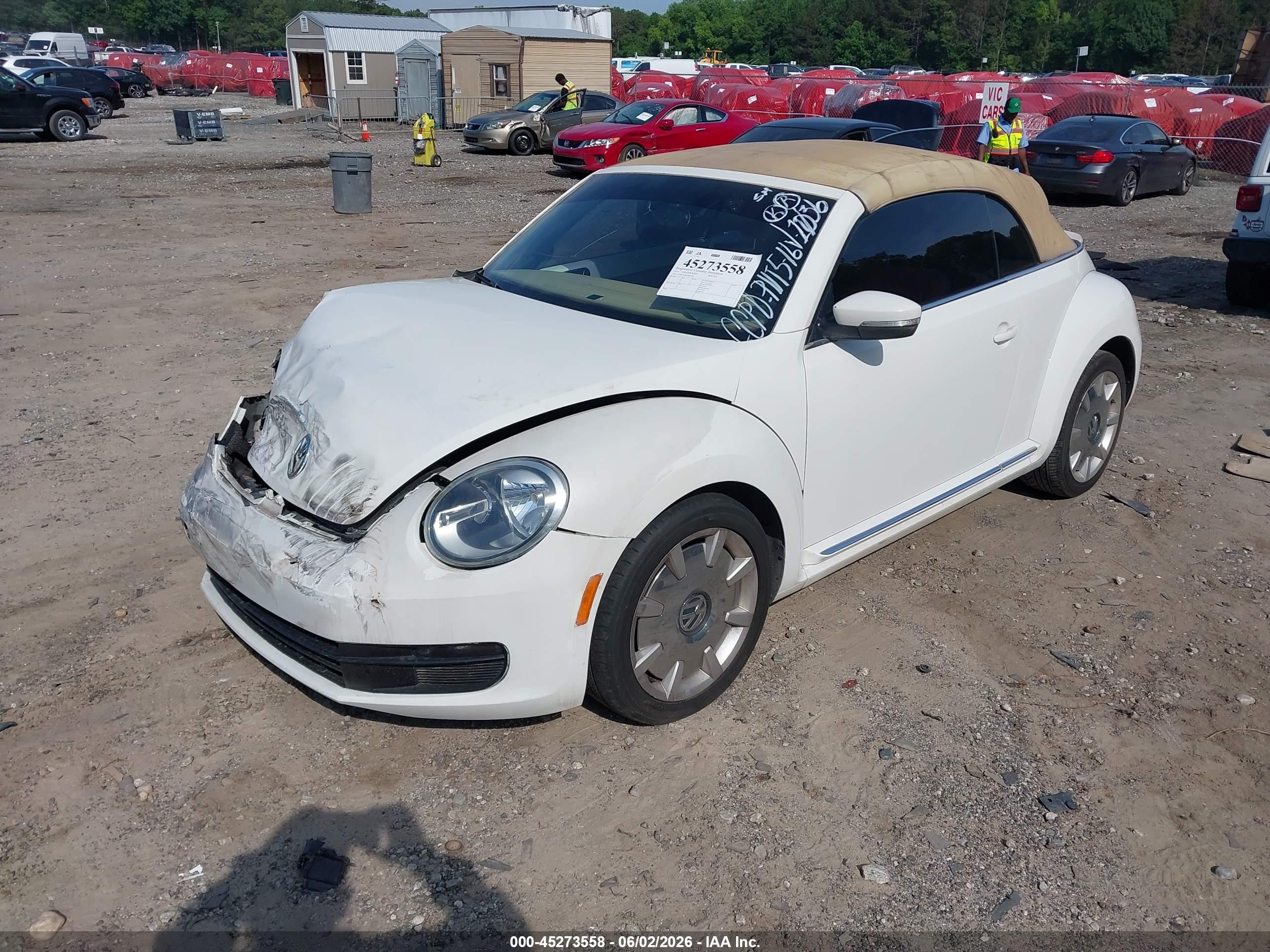 2014 Volkswagen Beetle 2.5l Белый vin: 3VW5P7AT8EM801036