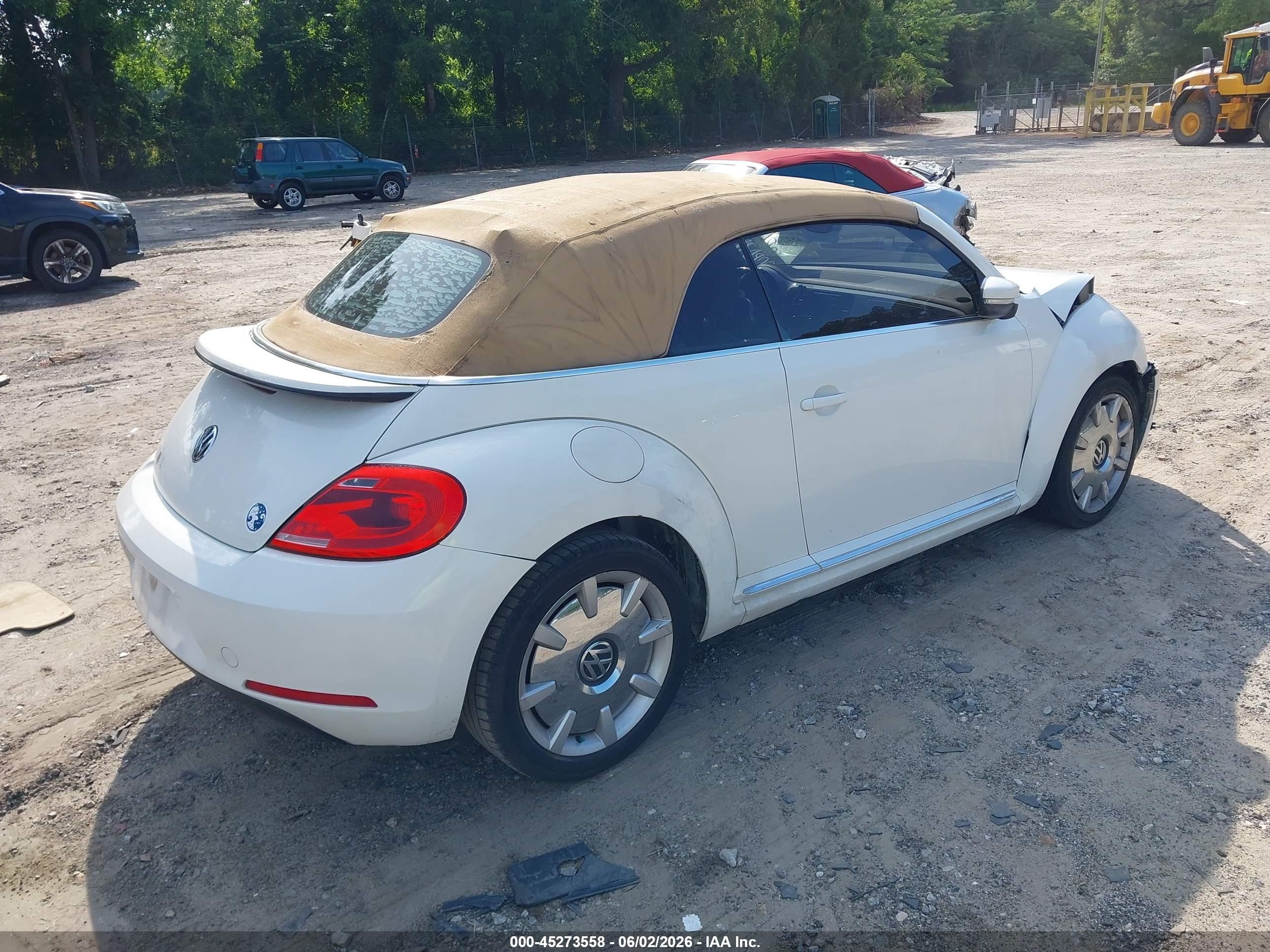 2014 Volkswagen Beetle 2.5l Белый vin: 3VW5P7AT8EM801036