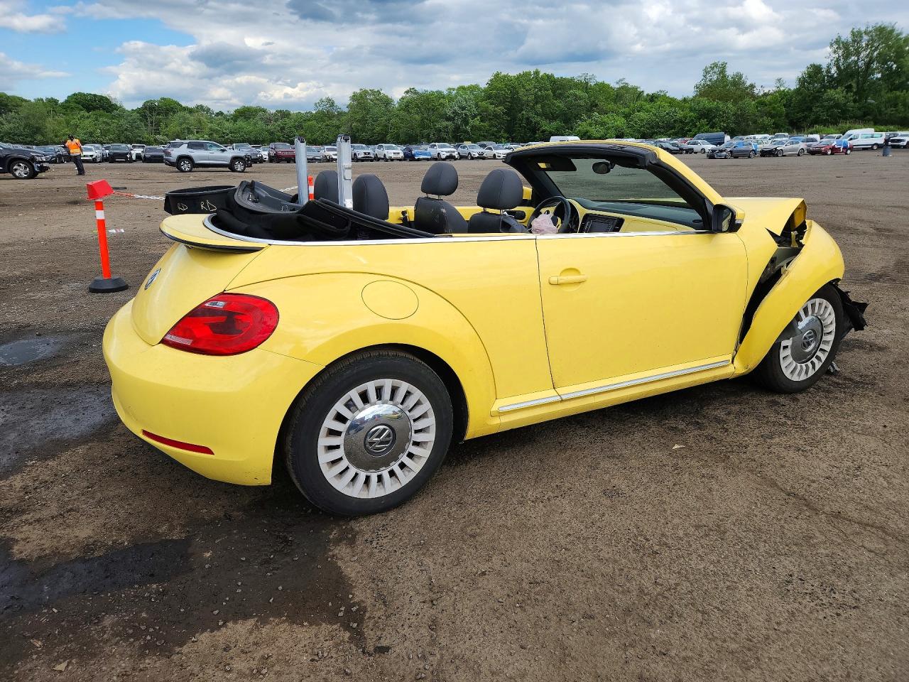2013 Volkswagen Beetle Желтый vin: 3VW5P7AT9DM832598