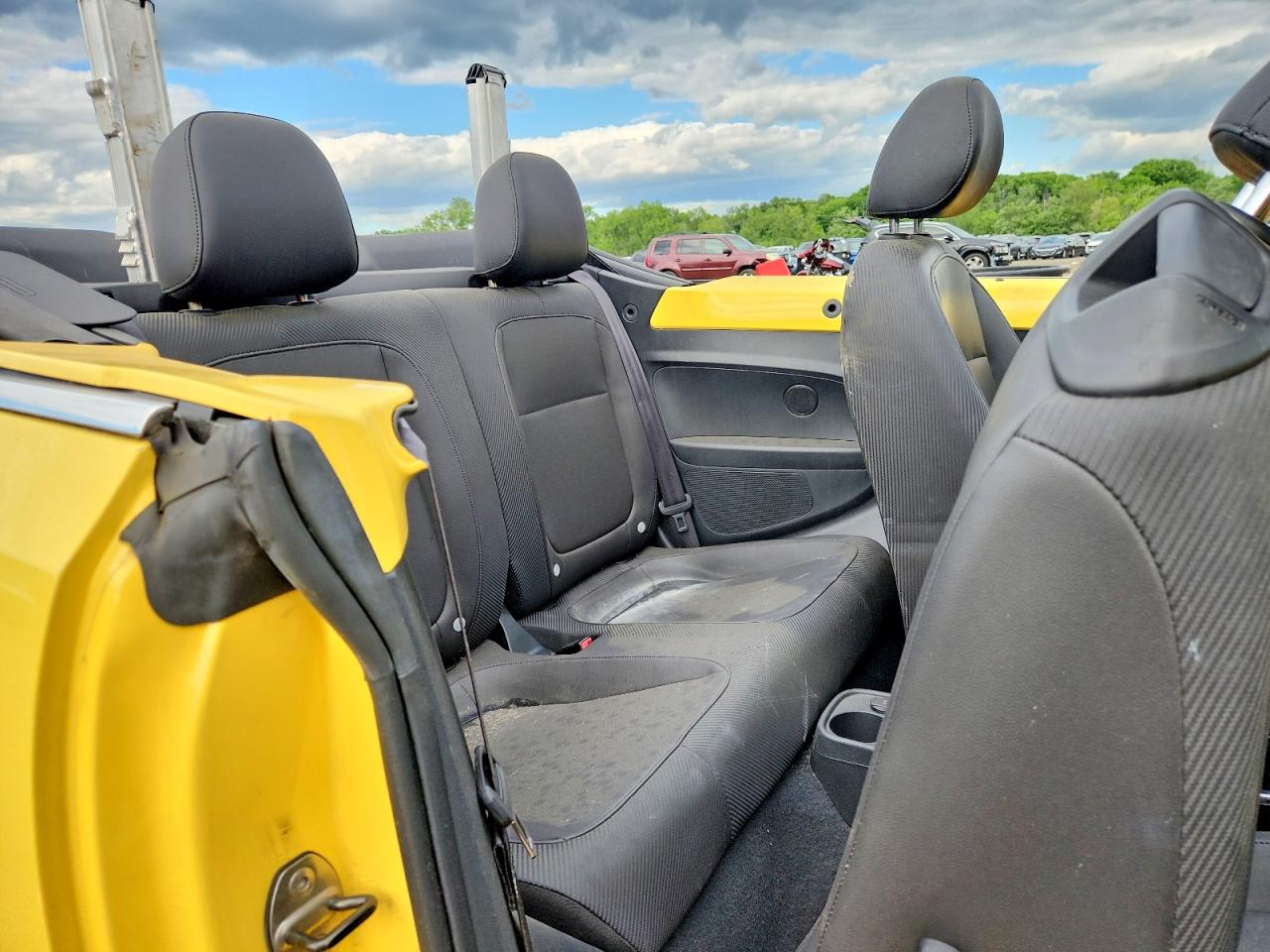 2013 Volkswagen Beetle Желтый vin: 3VW5P7AT9DM832598