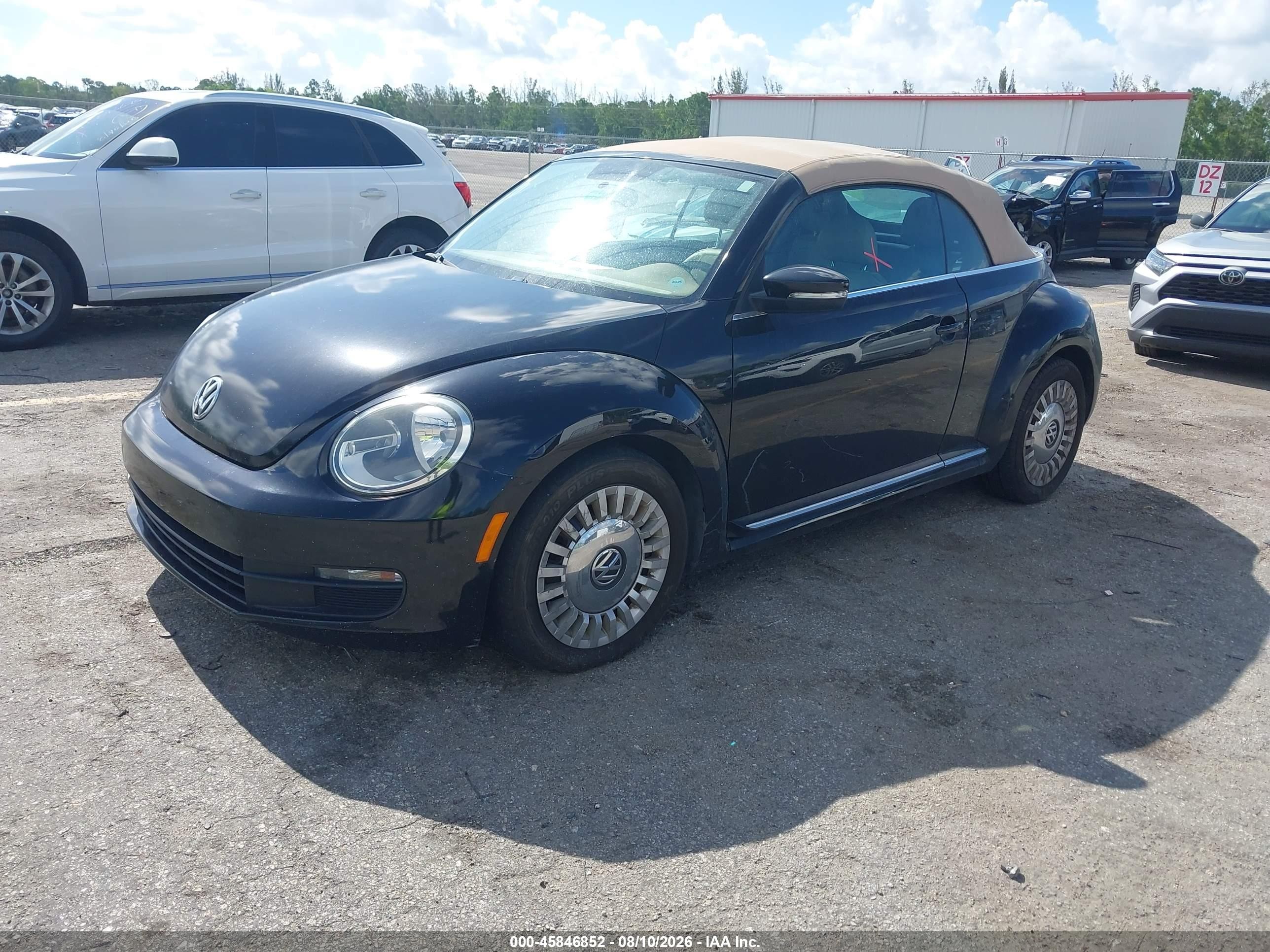 2014 Volkswagen Beetle 2.5l Black vin: 3VW5P7AT9EM803426