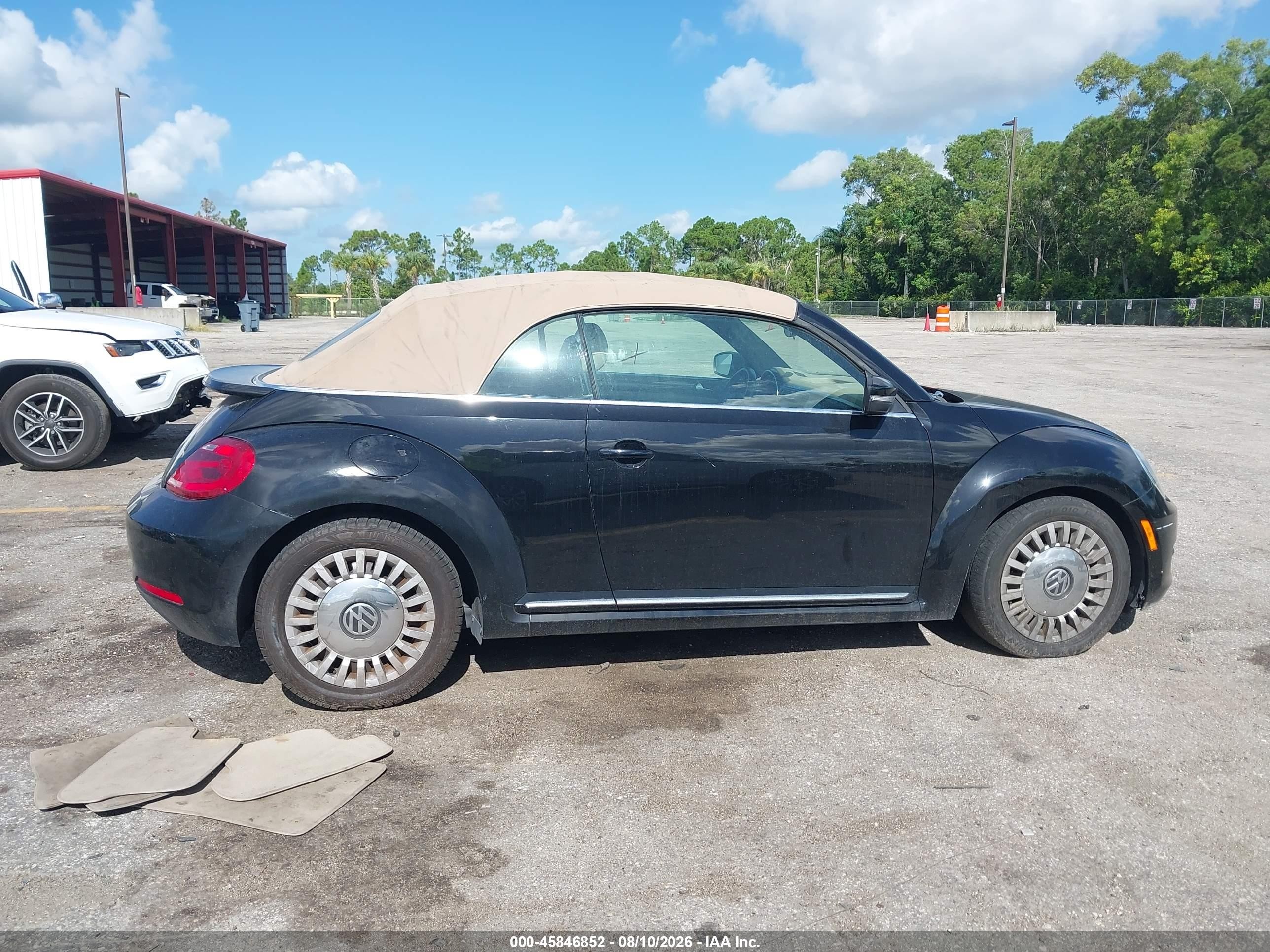 2014 Volkswagen Beetle 2.5l Black vin: 3VW5P7AT9EM803426