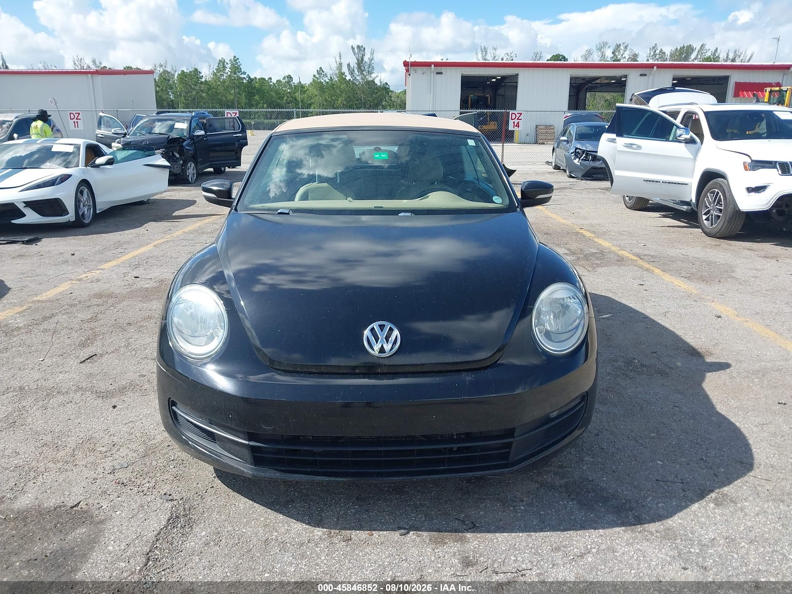 2014 Volkswagen Beetle 2.5l Black vin: 3VW5P7AT9EM803426