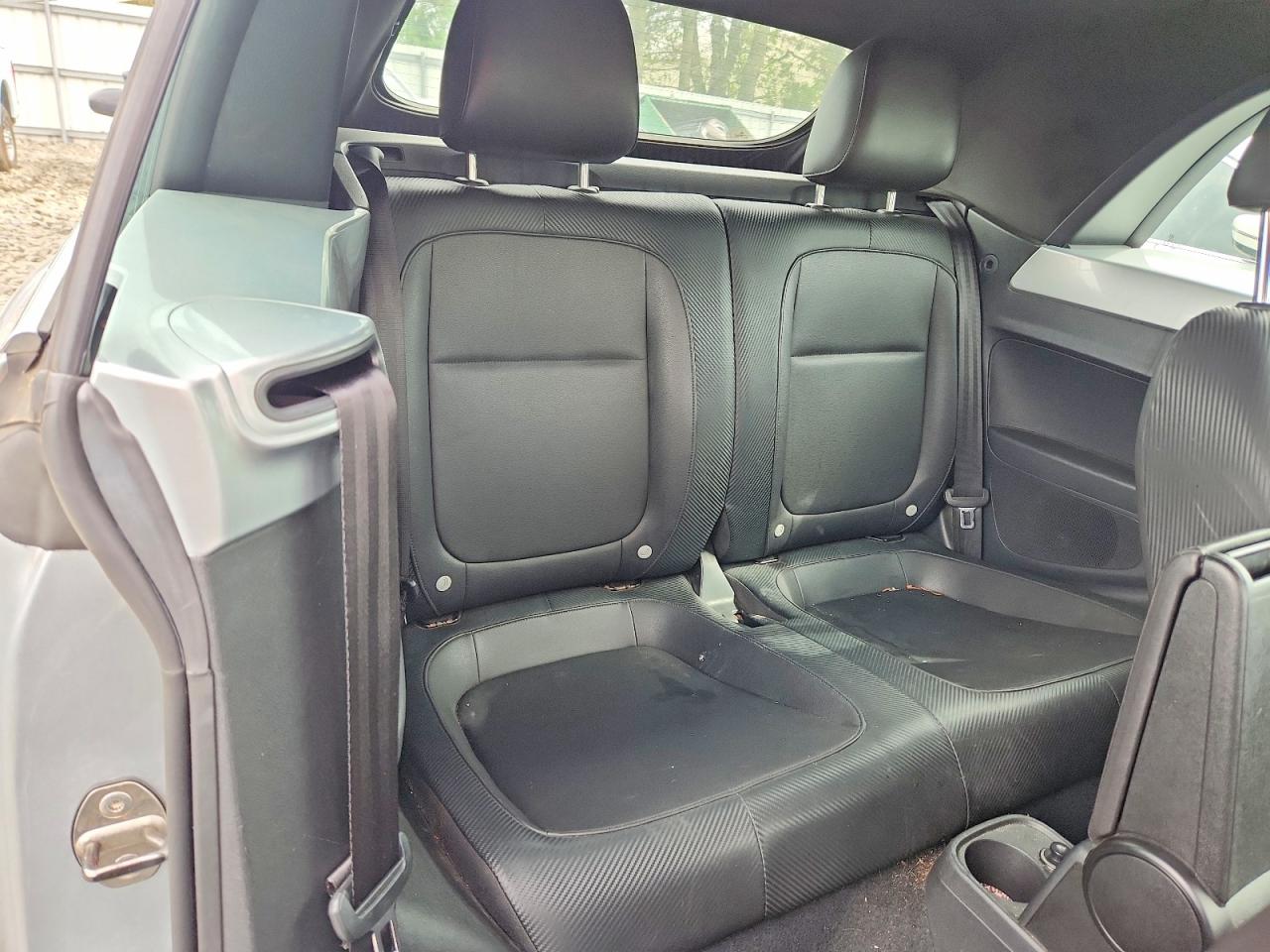 2013 Volkswagen Beetle Silver vin: 3VW5P7ATXDM802414