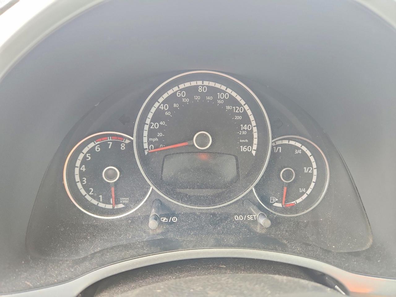 2013 Volkswagen Beetle Silver vin: 3VW5P7ATXDM802414